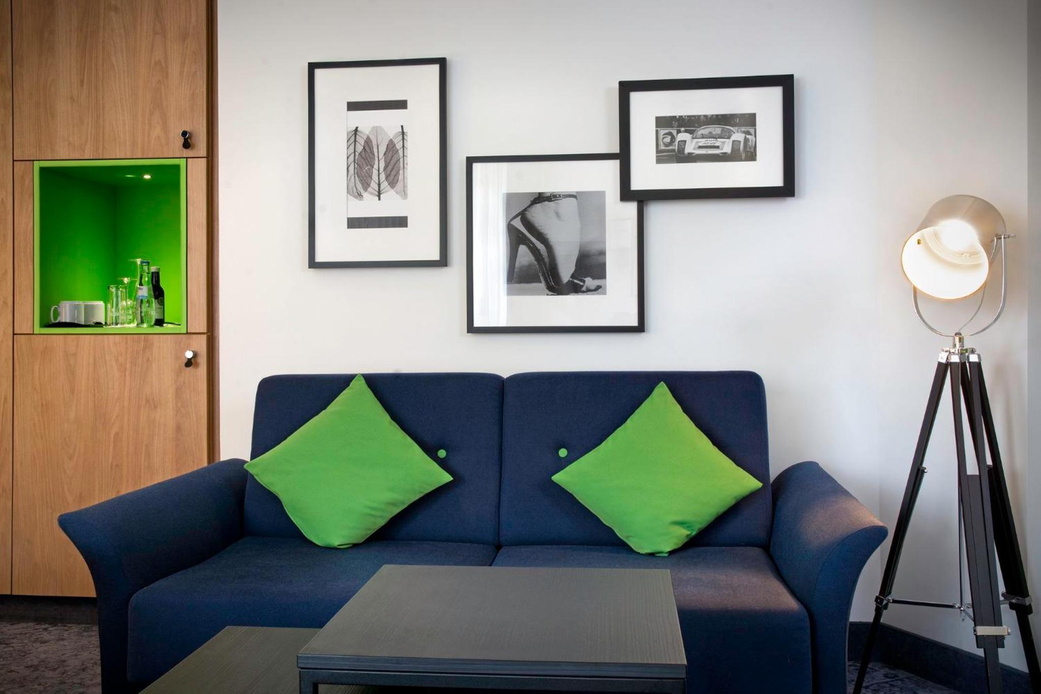 Premium Room - Photo 6