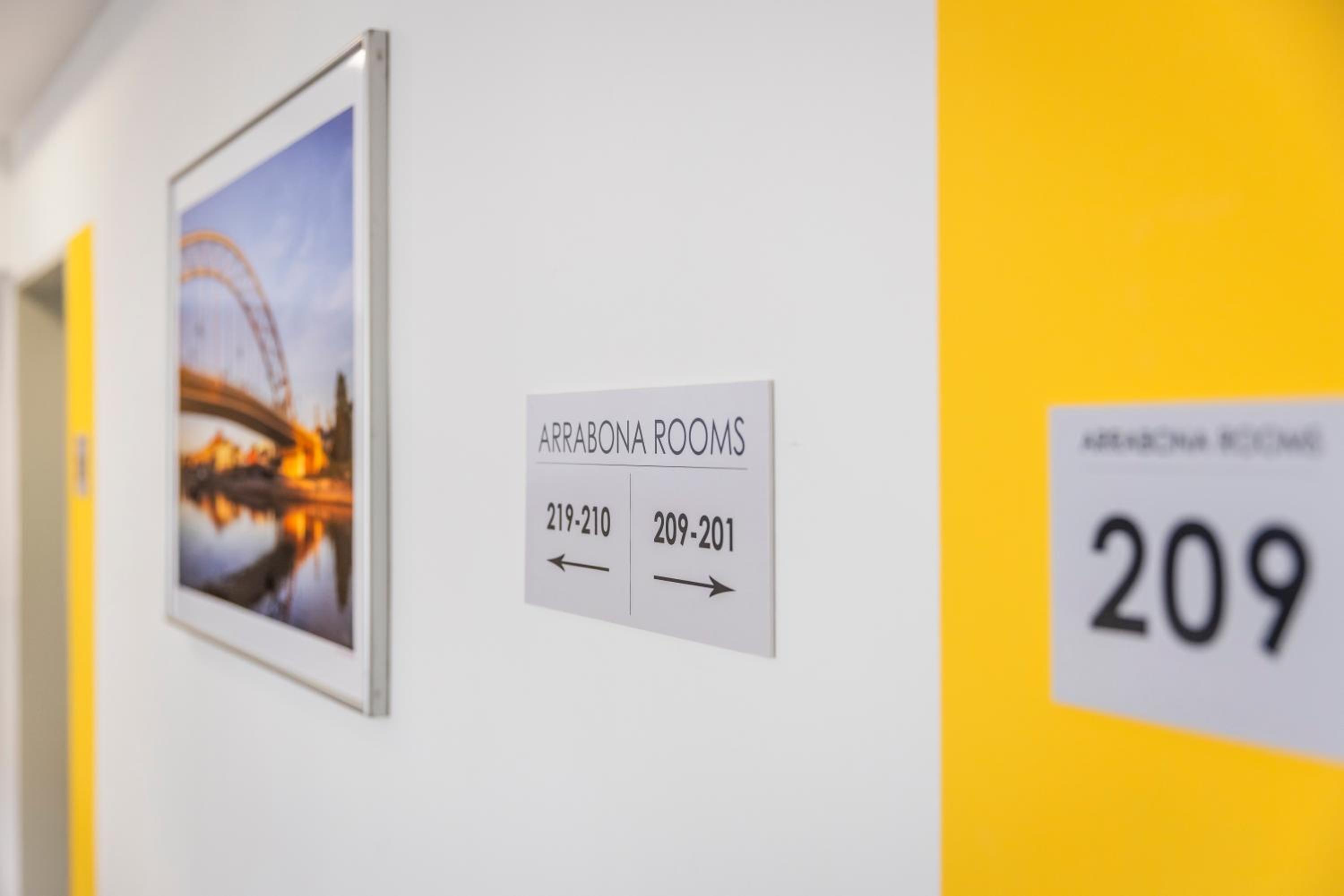 Twin Room - Photo 2