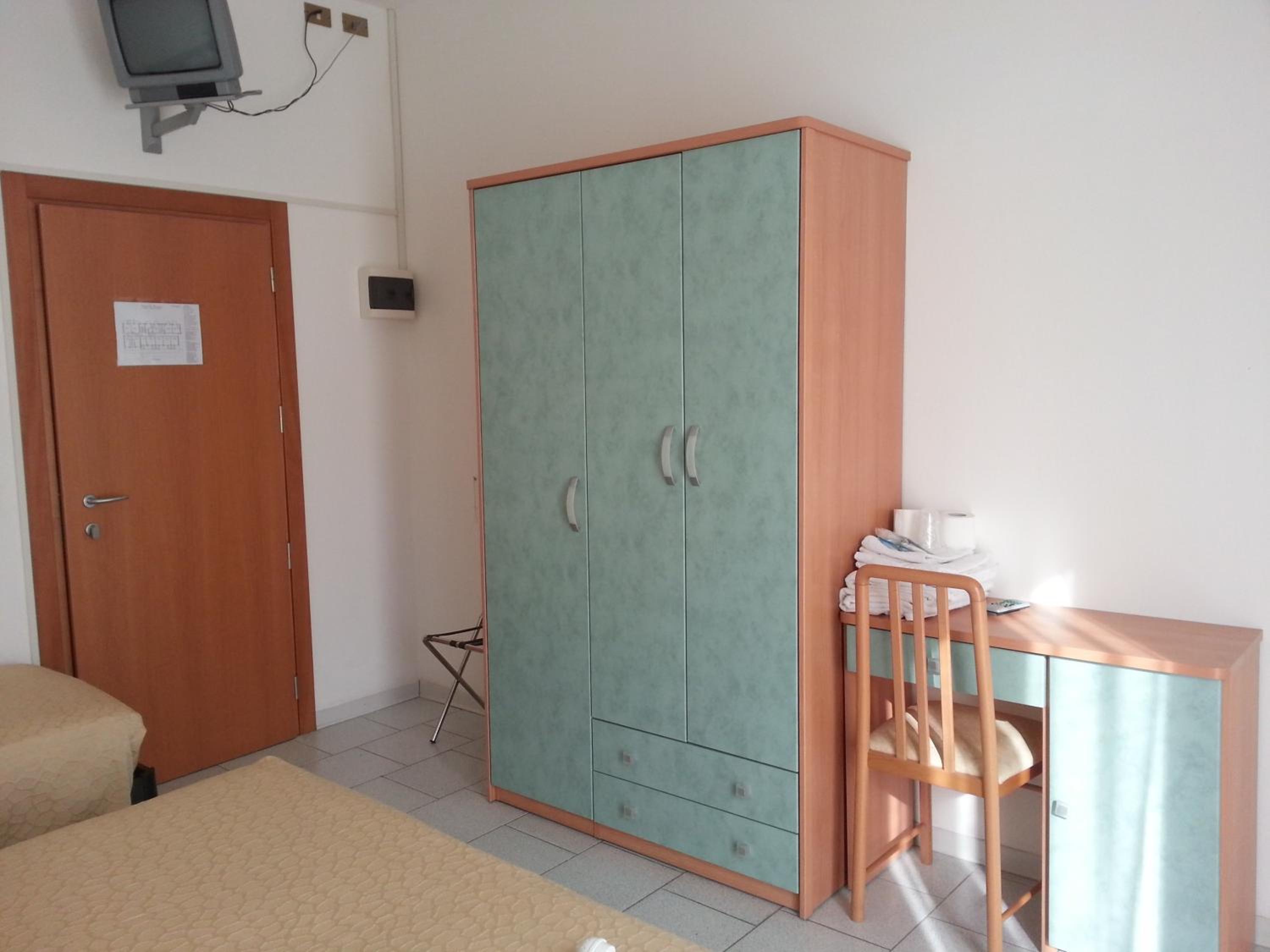 Basic Triple Room - Photo 6