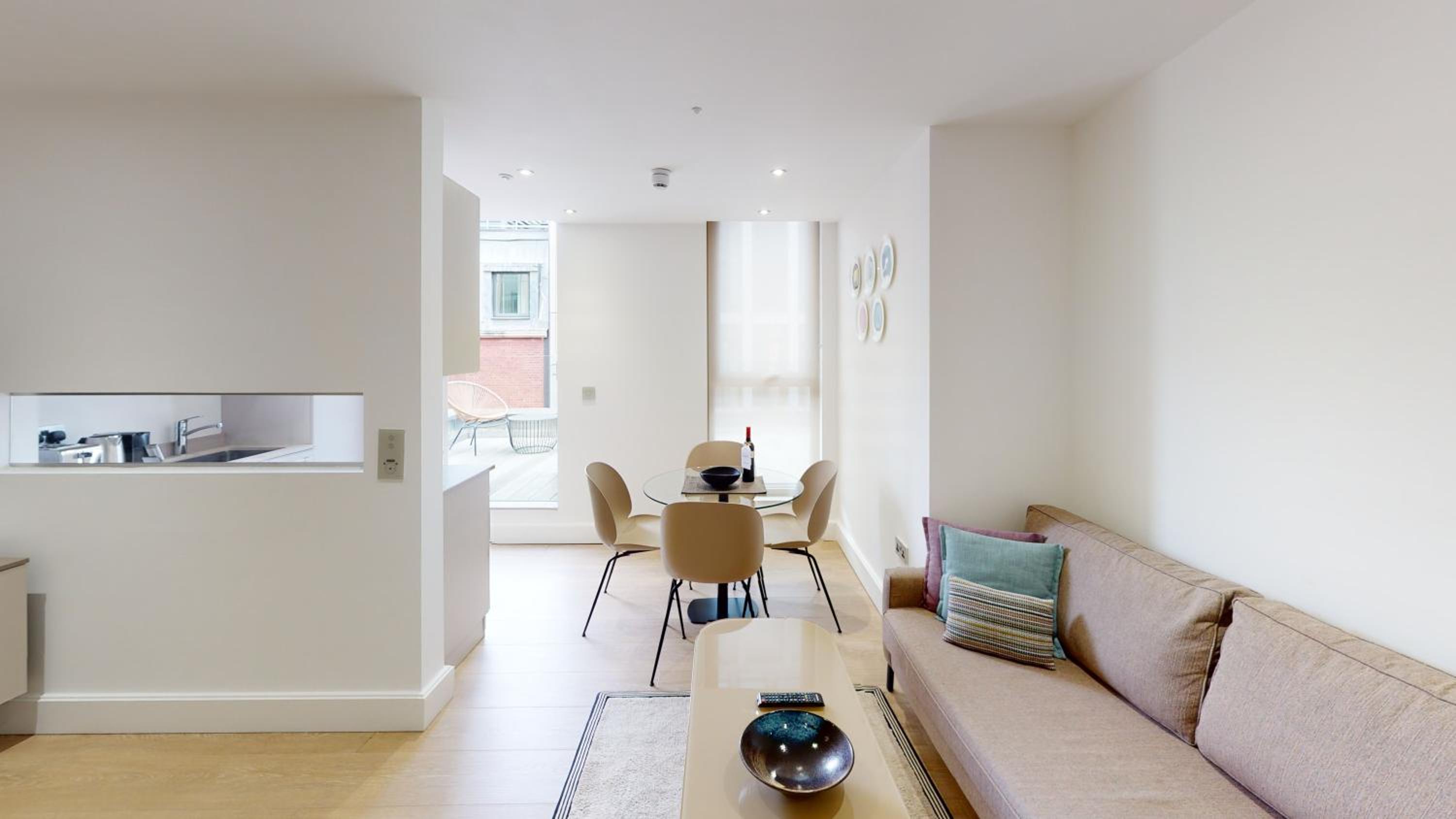 Executive Two Bedroom Apartment with Terrace photo 2