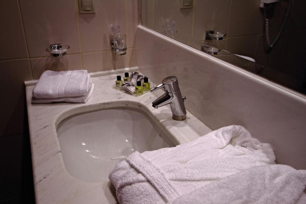 Triple Room - Photo 2