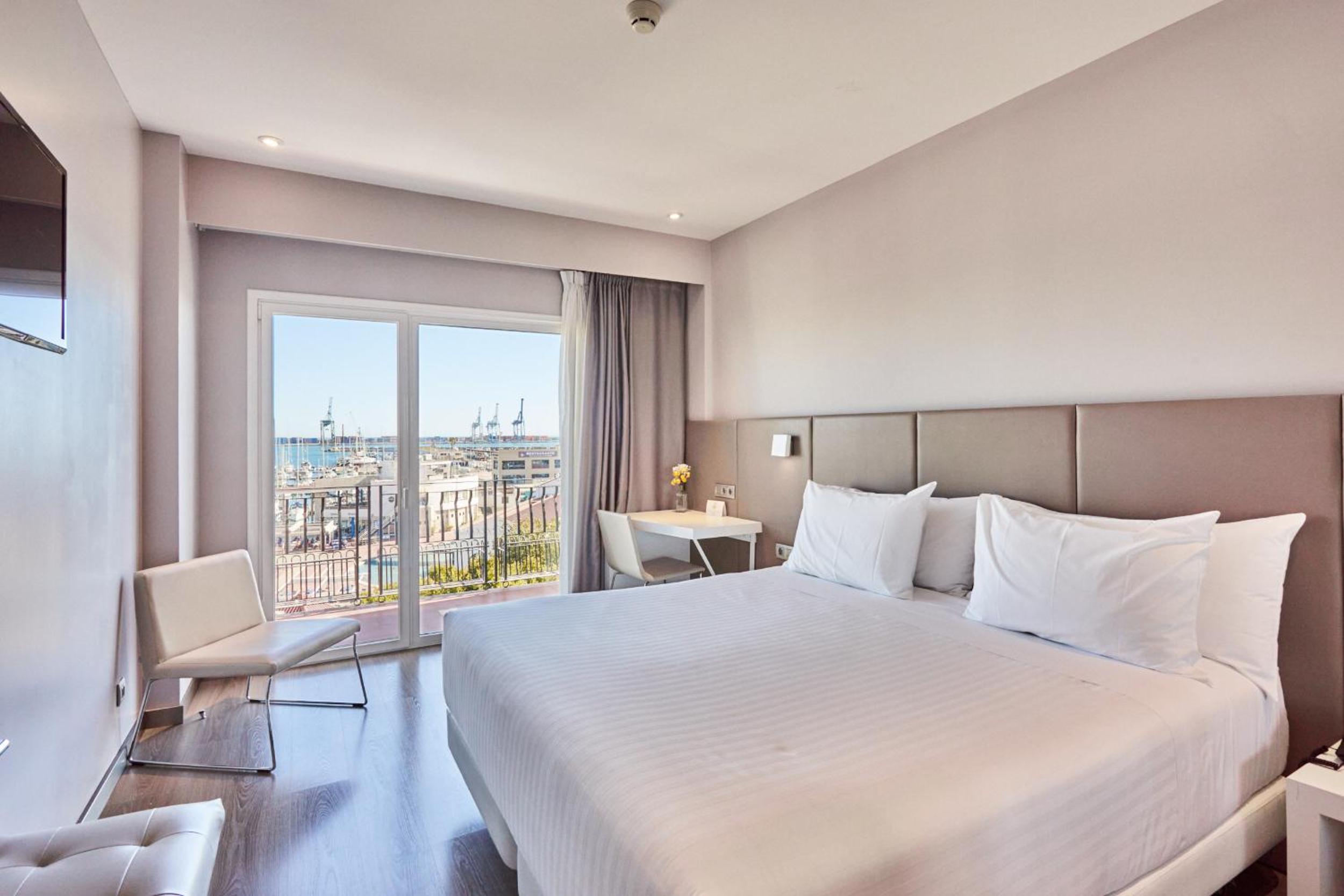 Deluxe Double or Twin Room - Photo 1