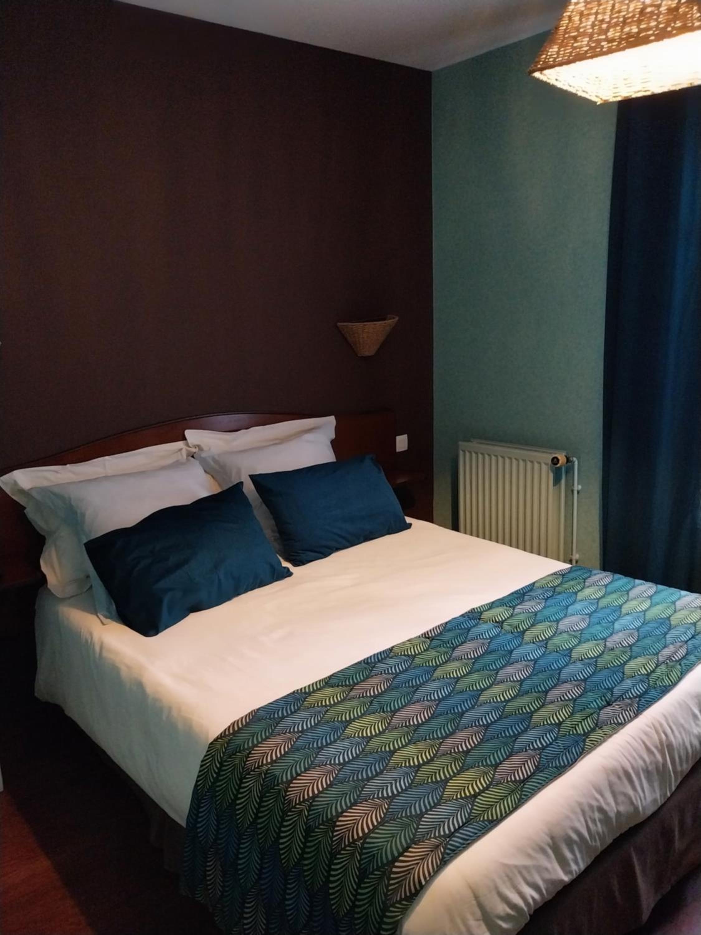 Triple Room (2 Adults + 1 Child) photo 3