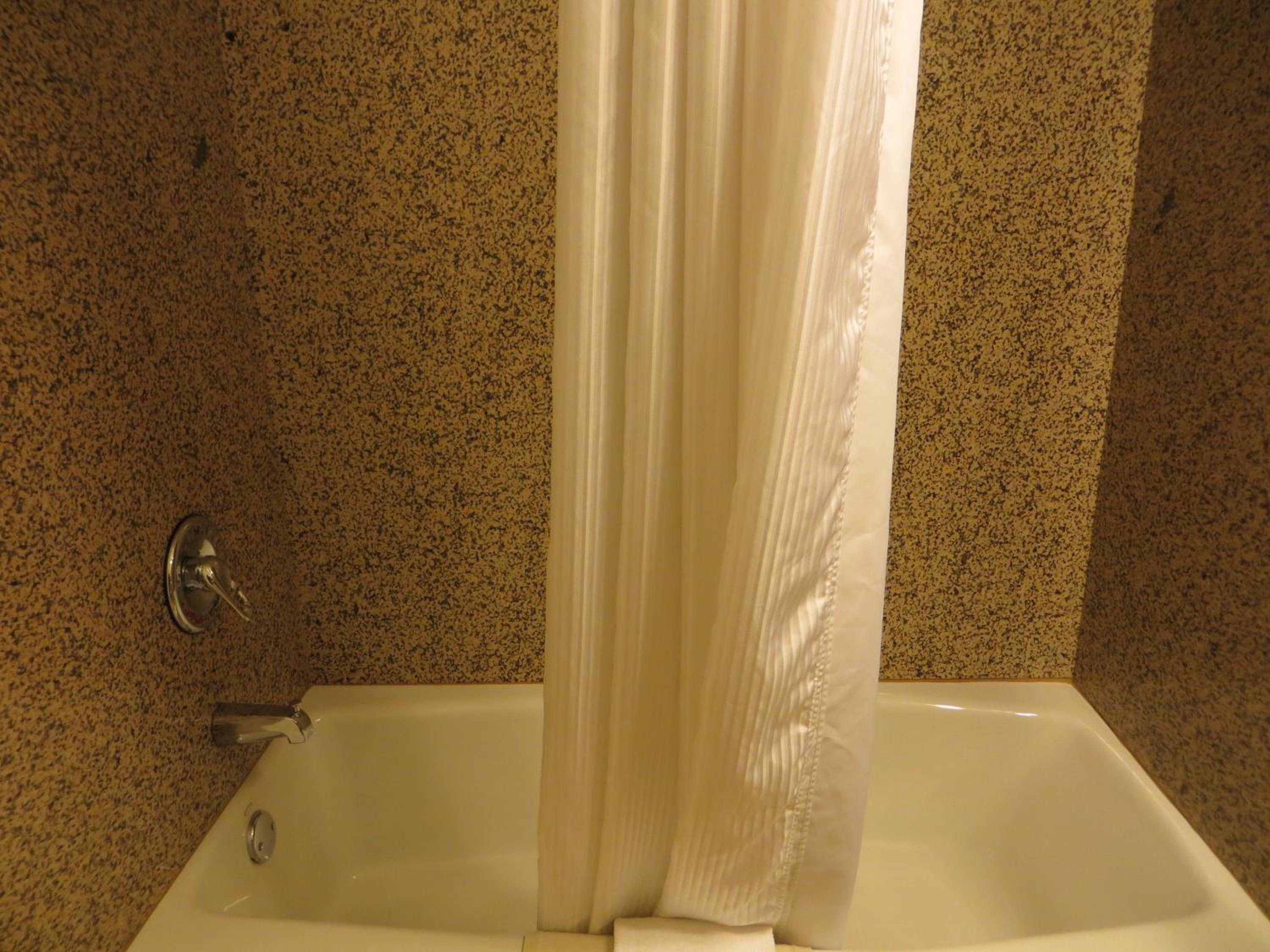 King Room - Non-Smoking - Photo 2