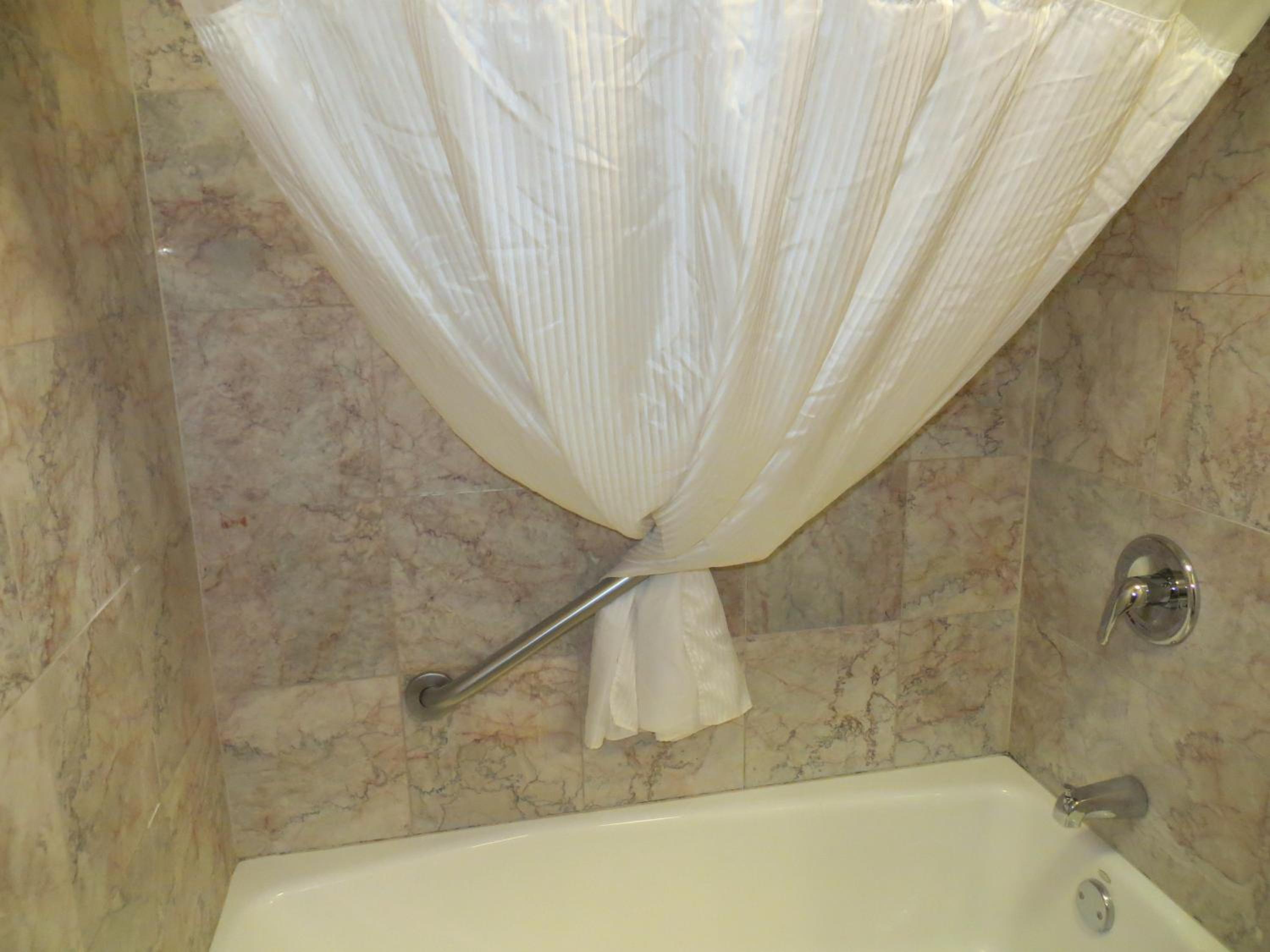 King Room - Disability Access/Non-Smoking - Photo 7