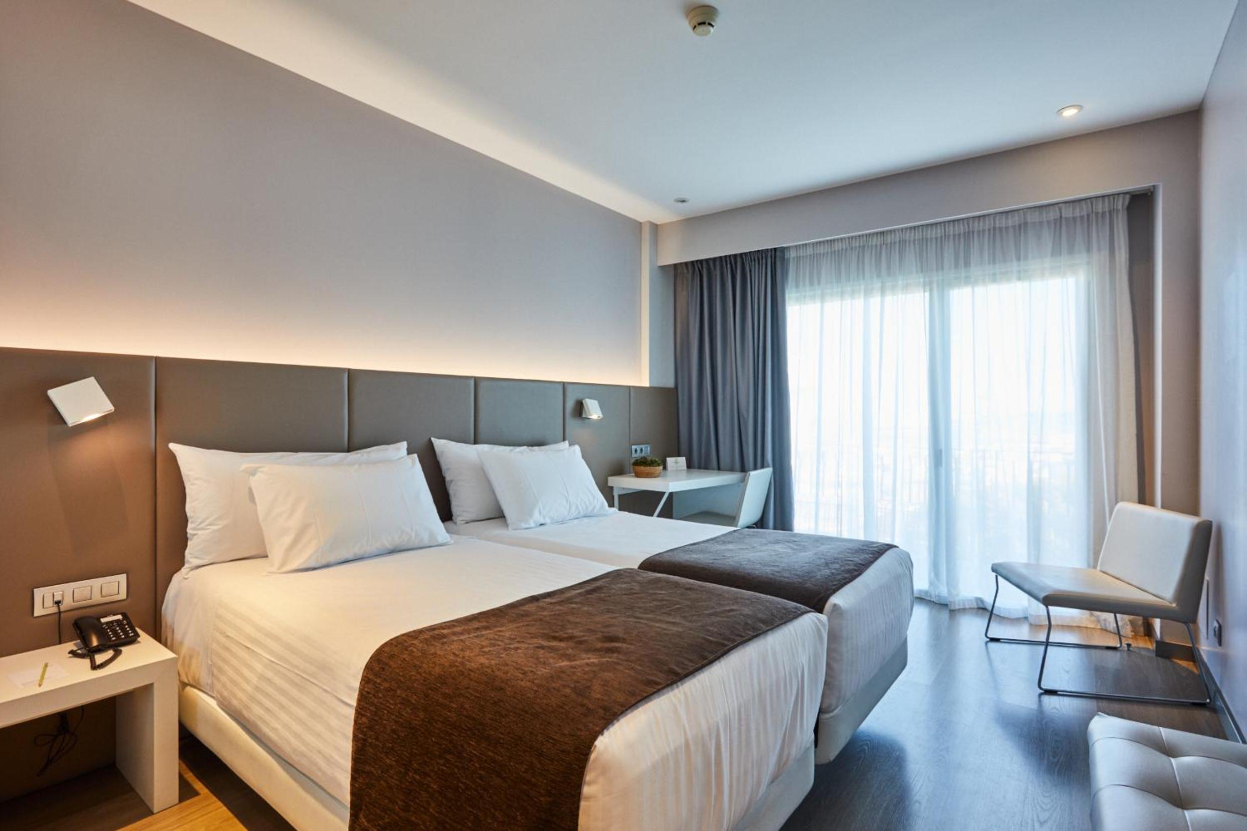Deluxe Double or Twin Room - Photo 3