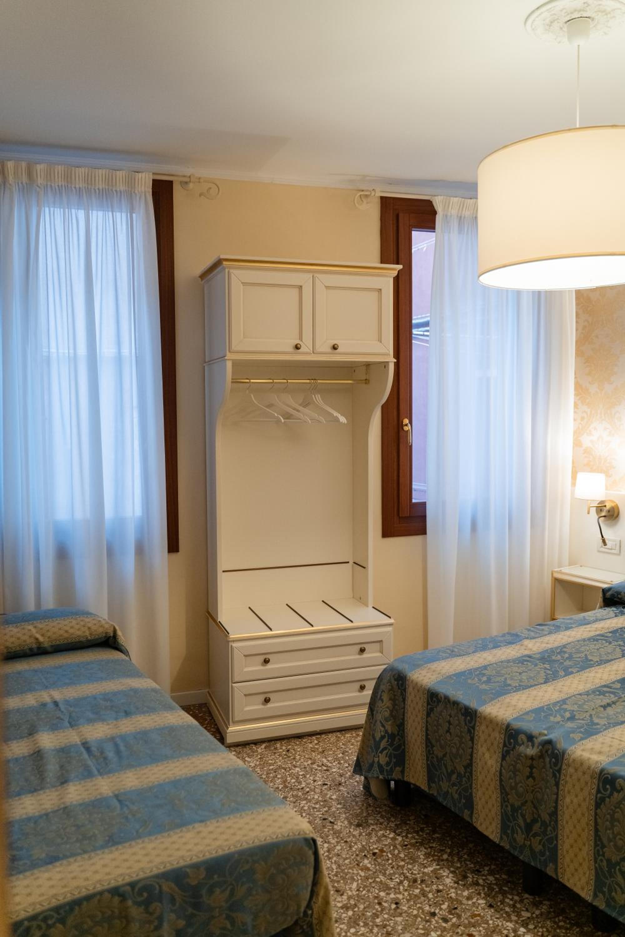 Superior Triple Room photo 2