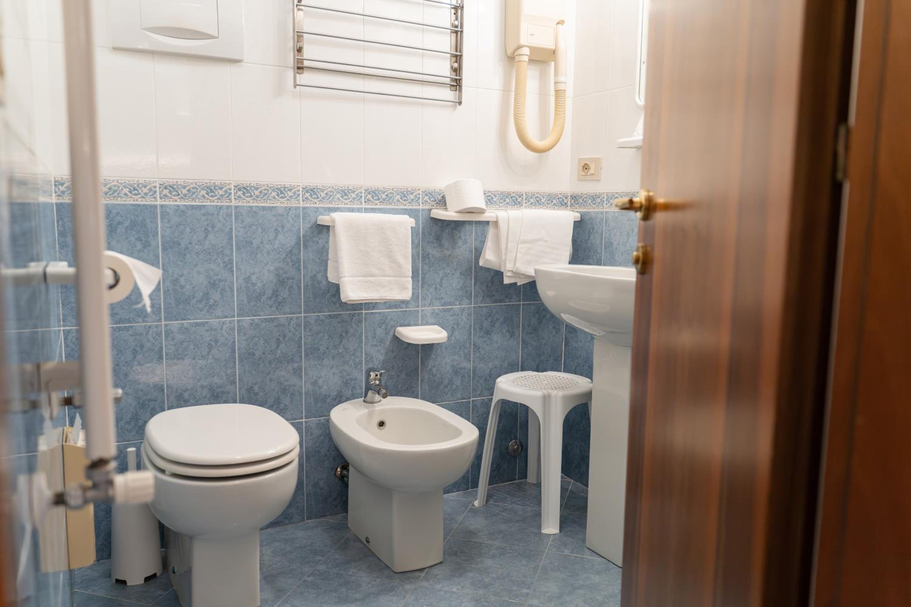 Superior Triple Room photo 2