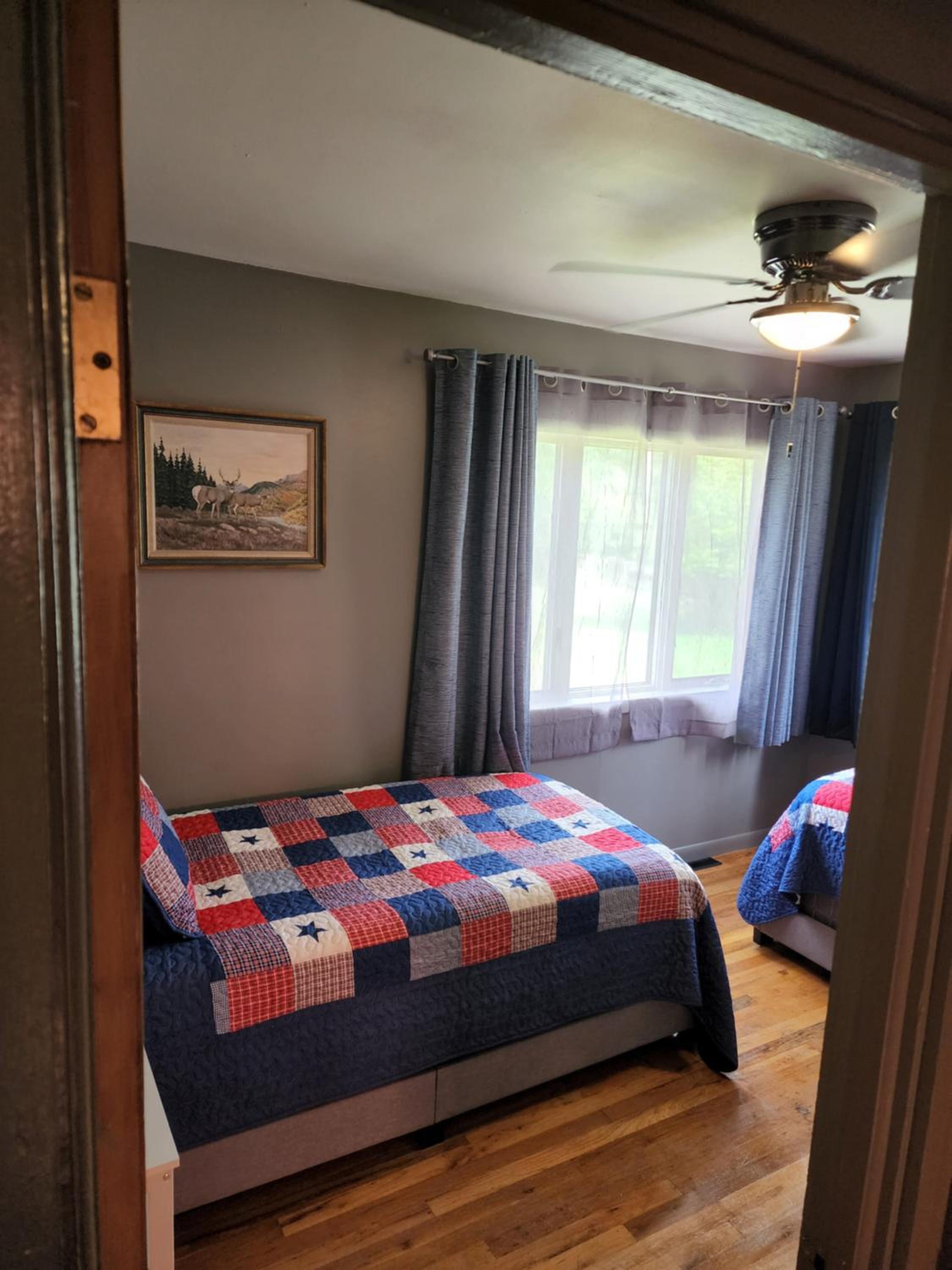 Three-Bedroom House photo 3