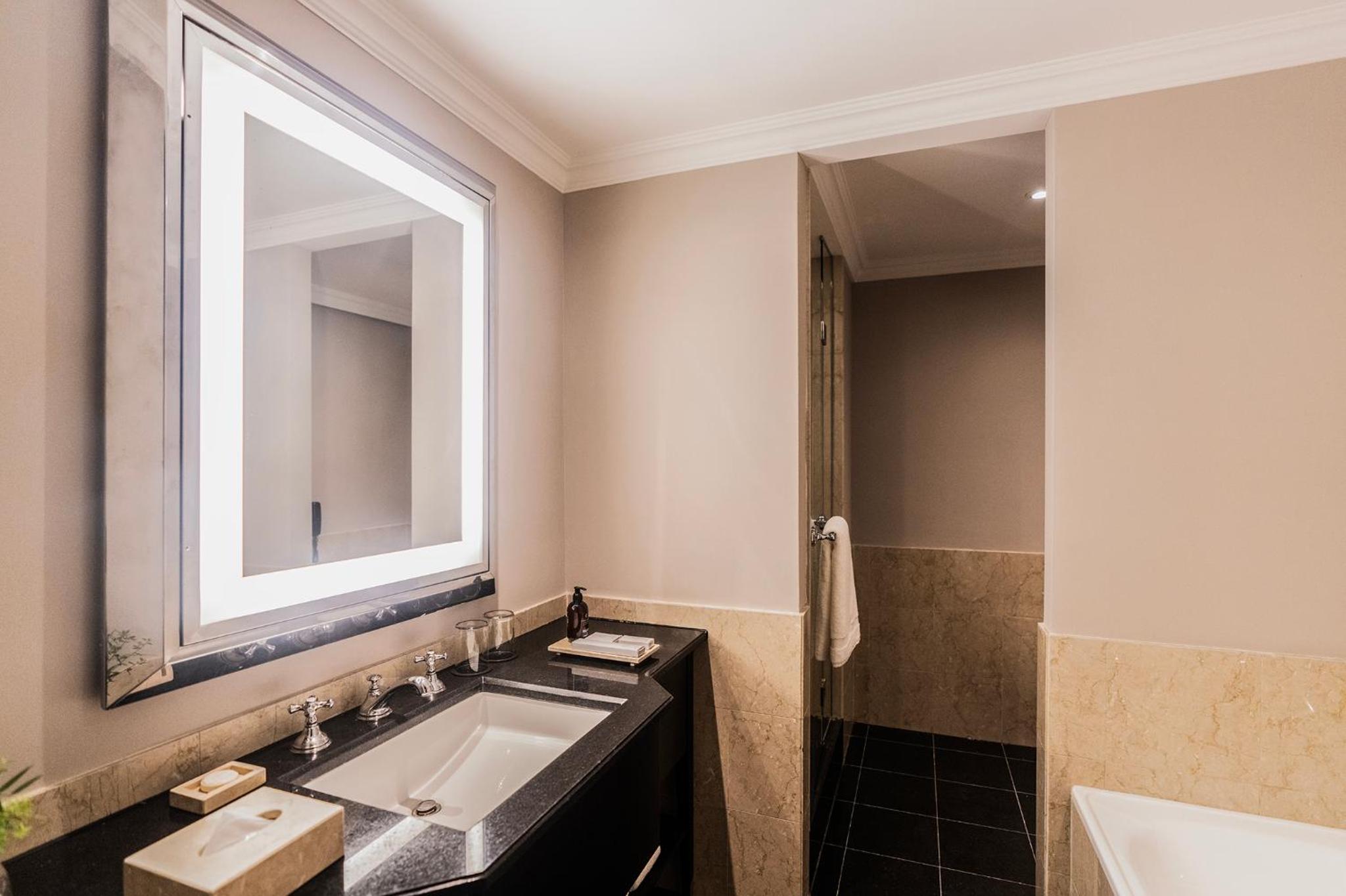 Deluxe Double Room With City View