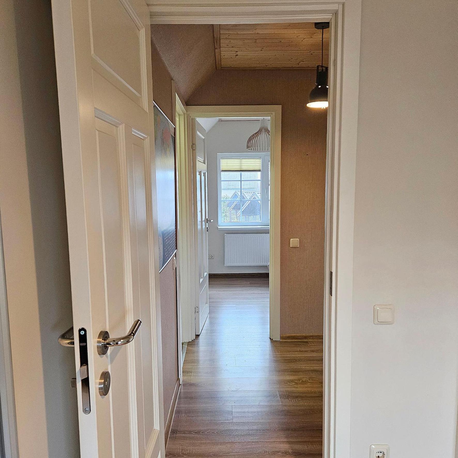 Two-Bedroom House - Photo 4