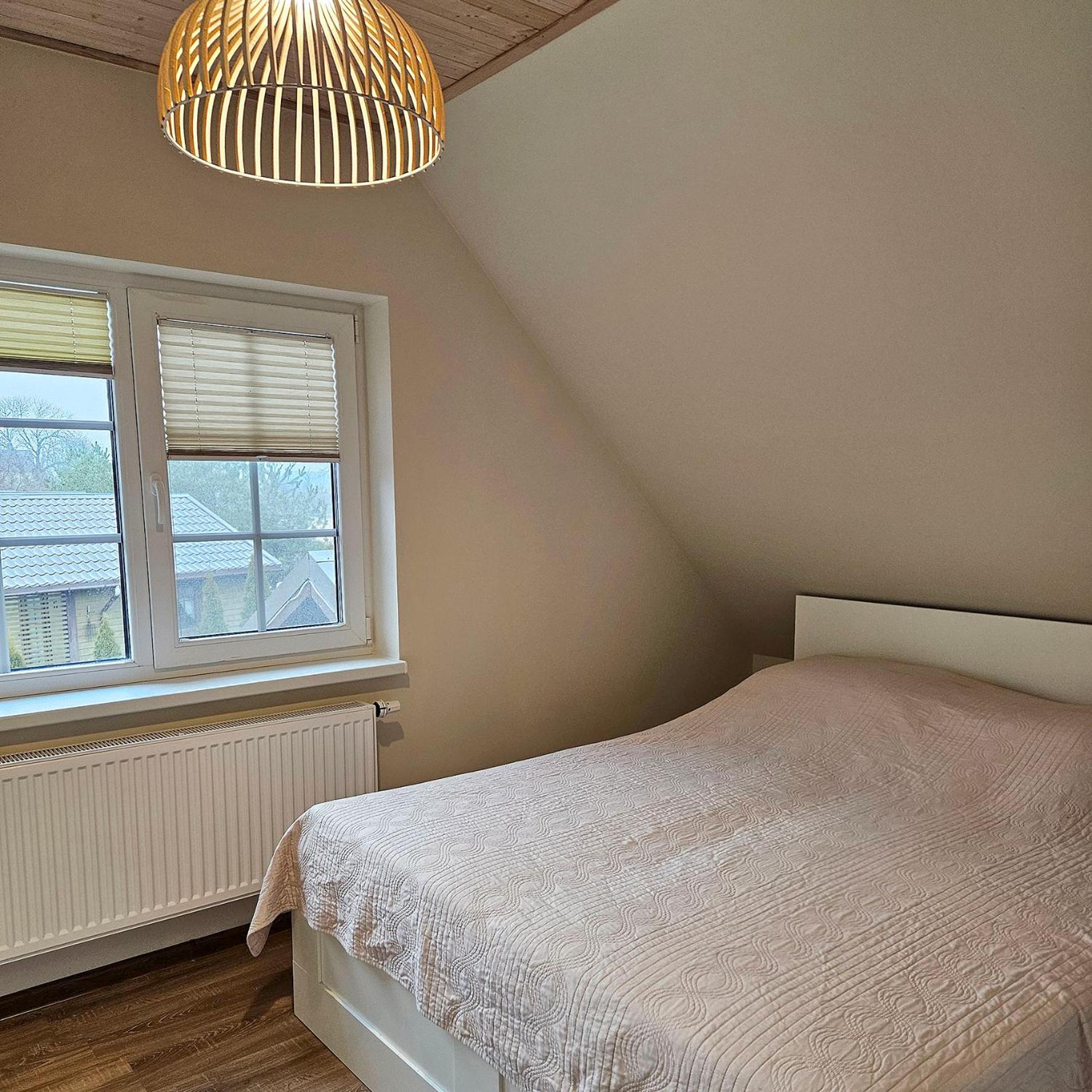 Two-Bedroom House - Photo 2