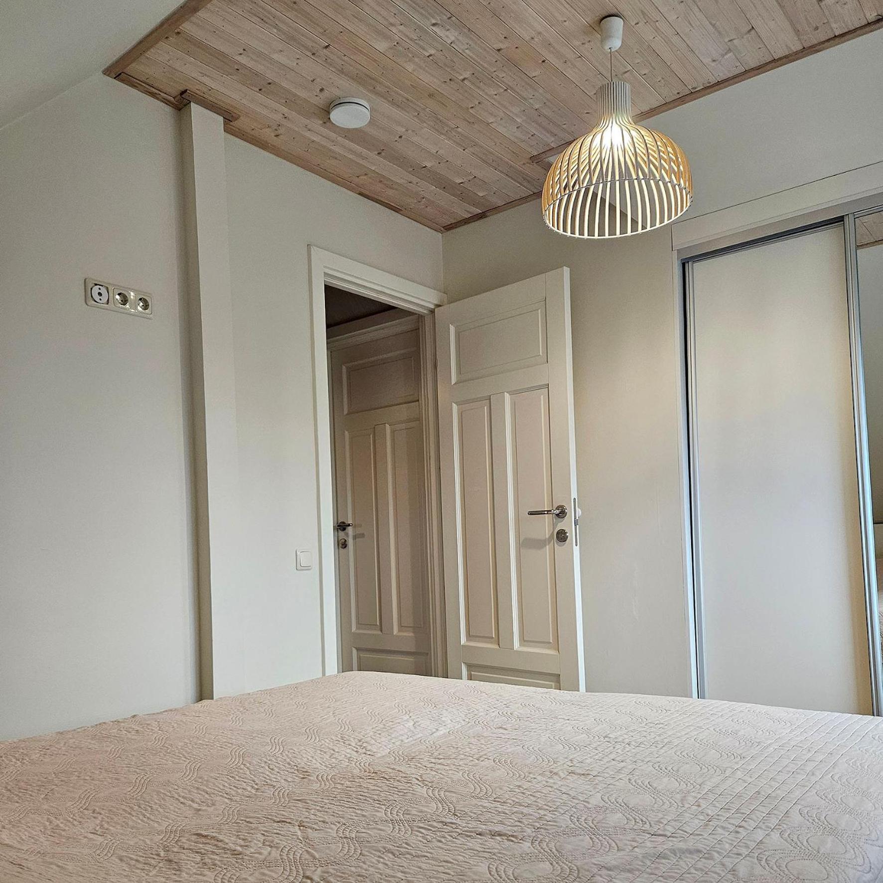 Two-Bedroom House - Photo 5
