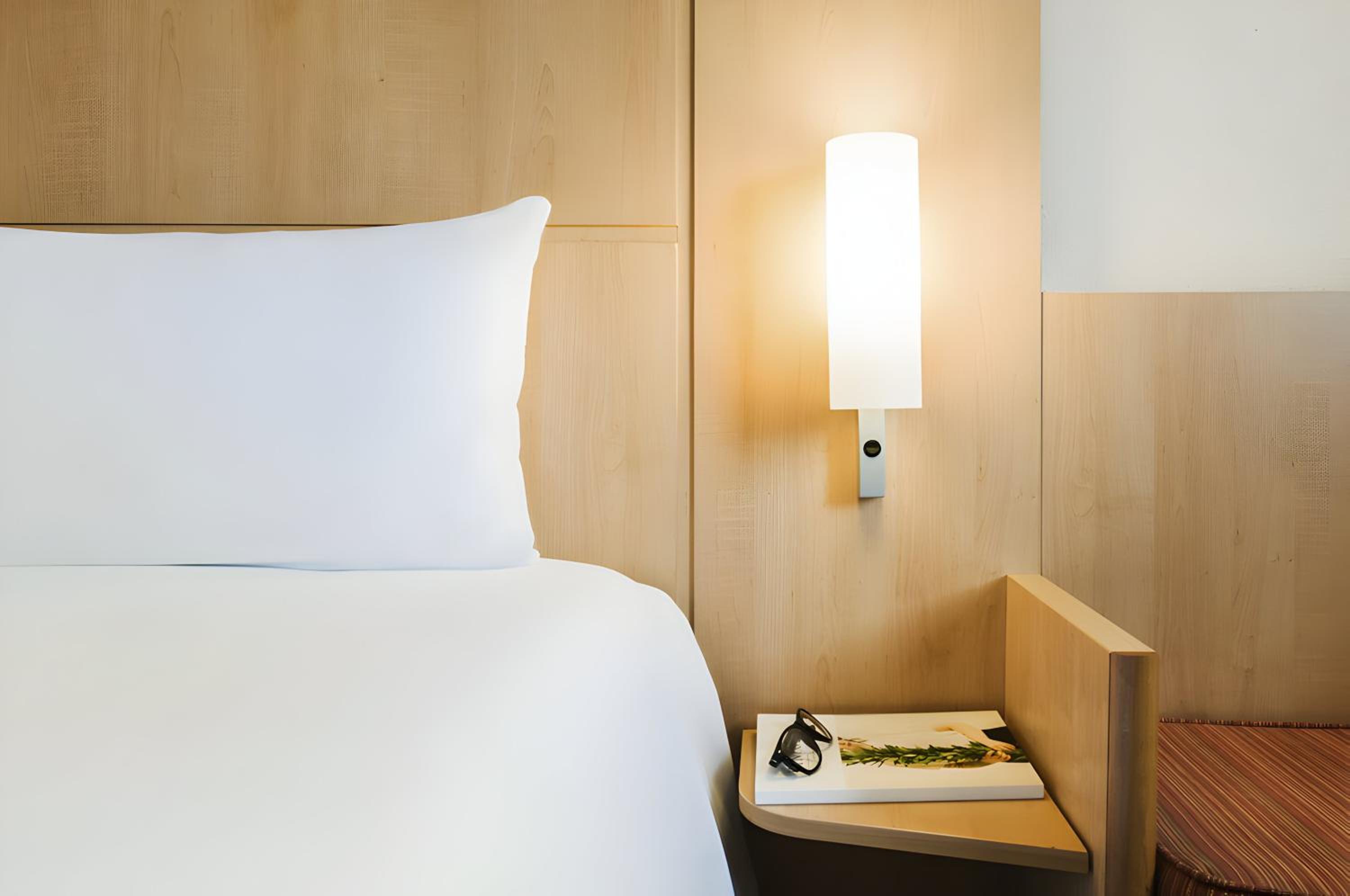 MyRoom by Daniel:  Friendly Liverpool / Standard twin Room - Photo 5