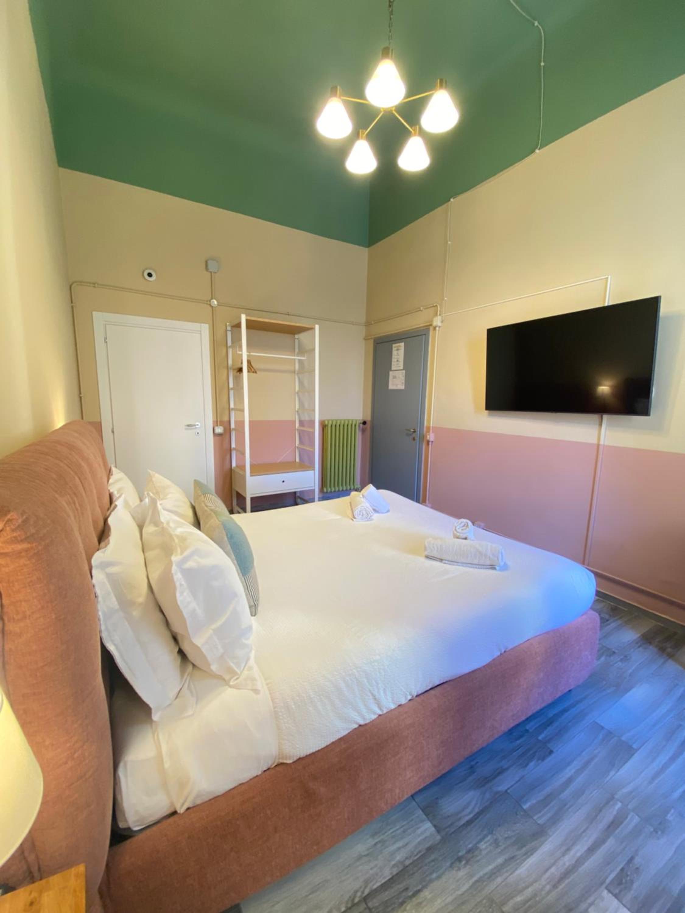 Double Room with Private Bathroom photo 2