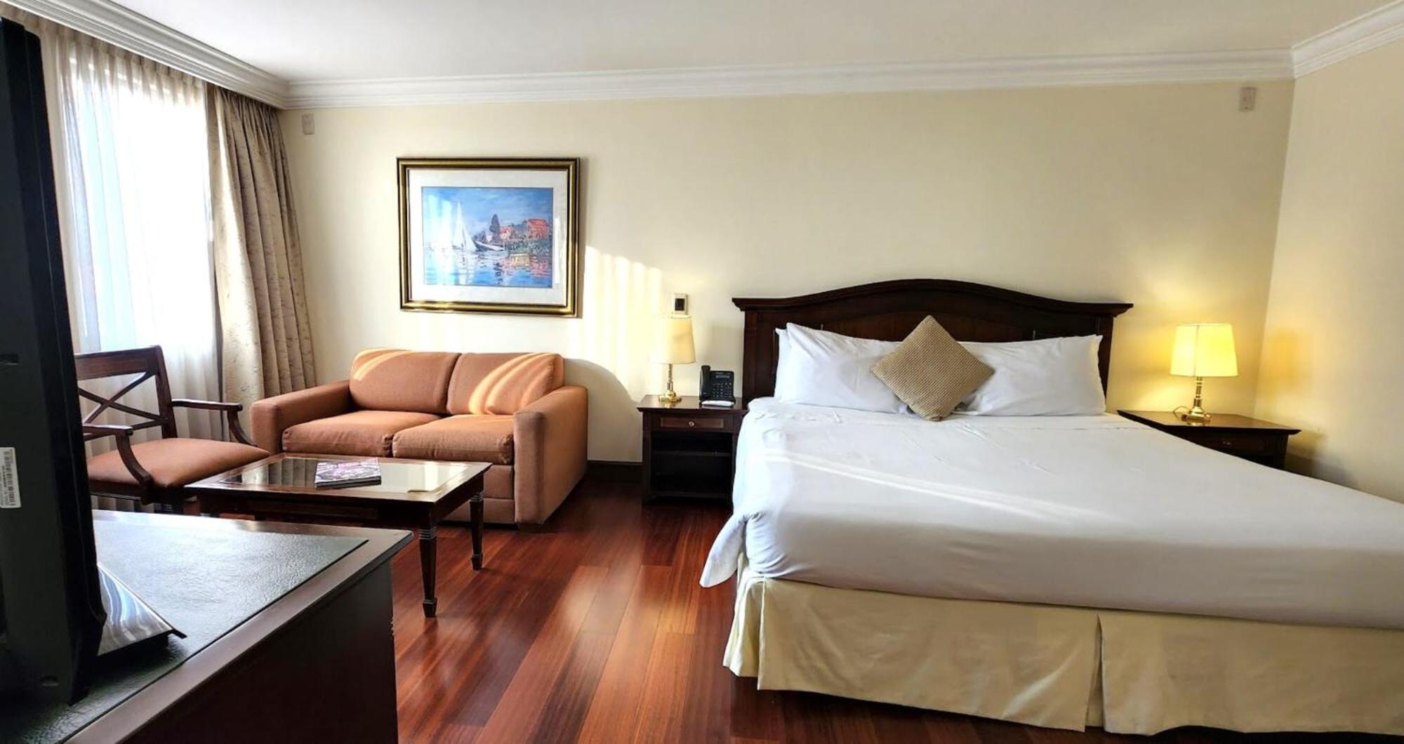 Junior Suite - Photo 11
