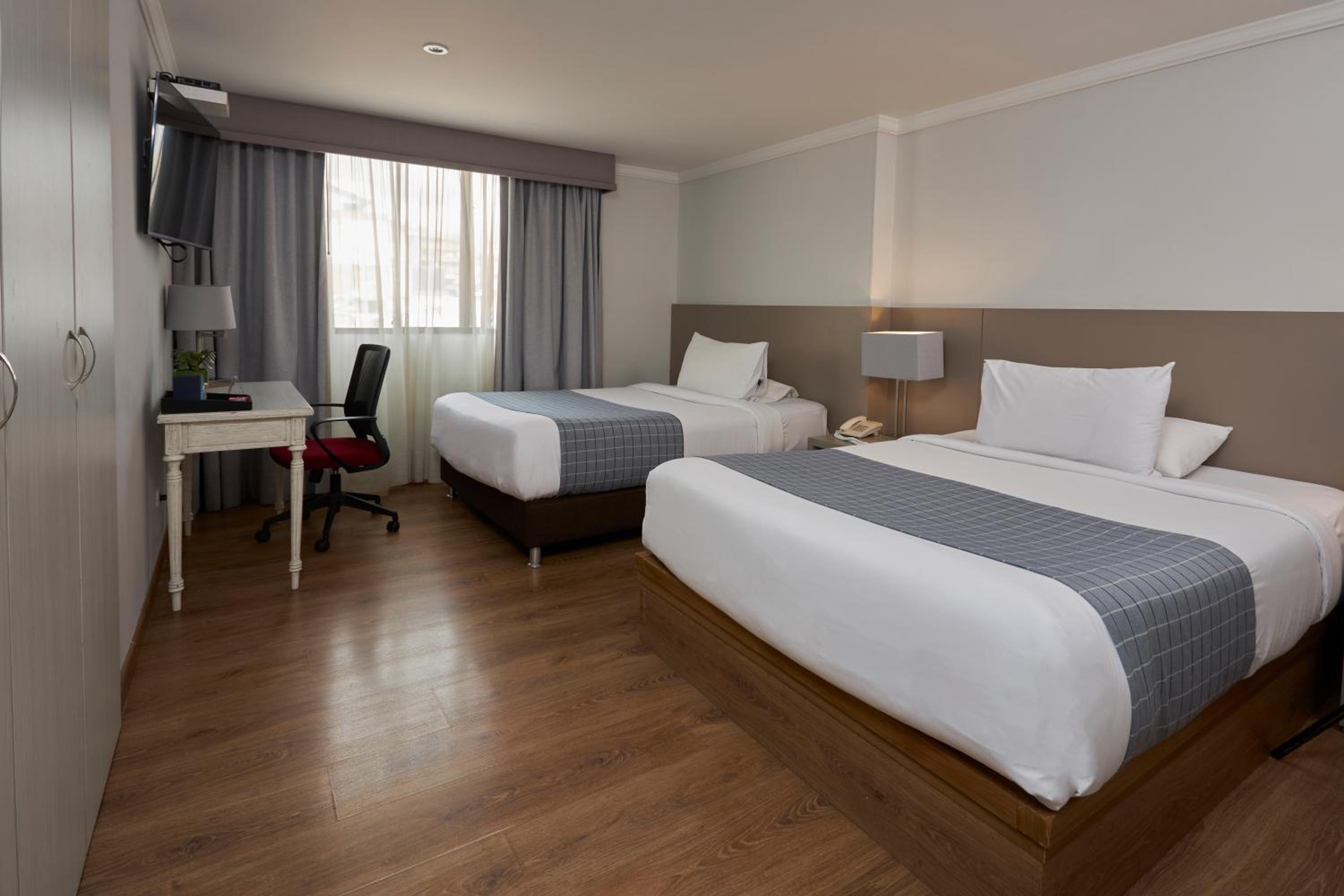 Superior Twin Room - Photo 1