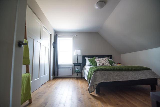 Deluxe Queen Room photo 1