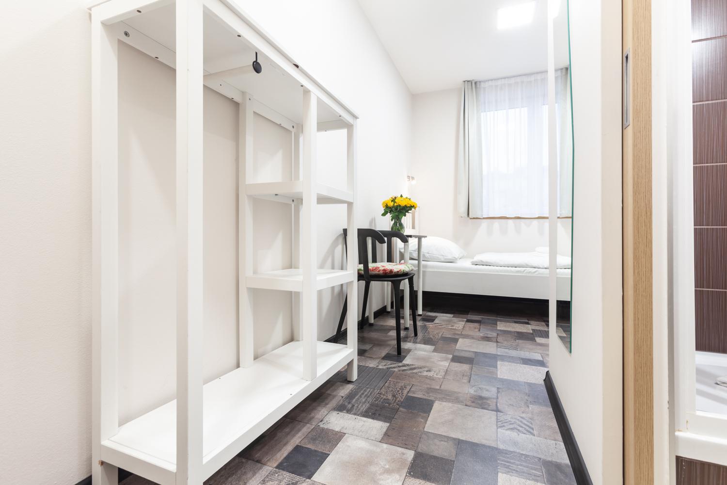 Economy Twin Room - Photo 1