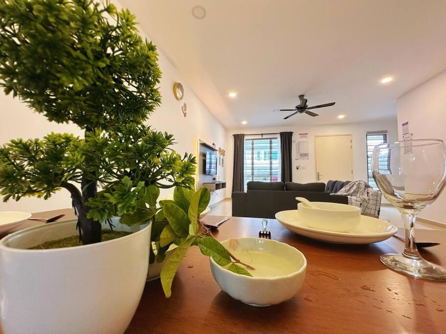 Four-Bedroom House photo 3