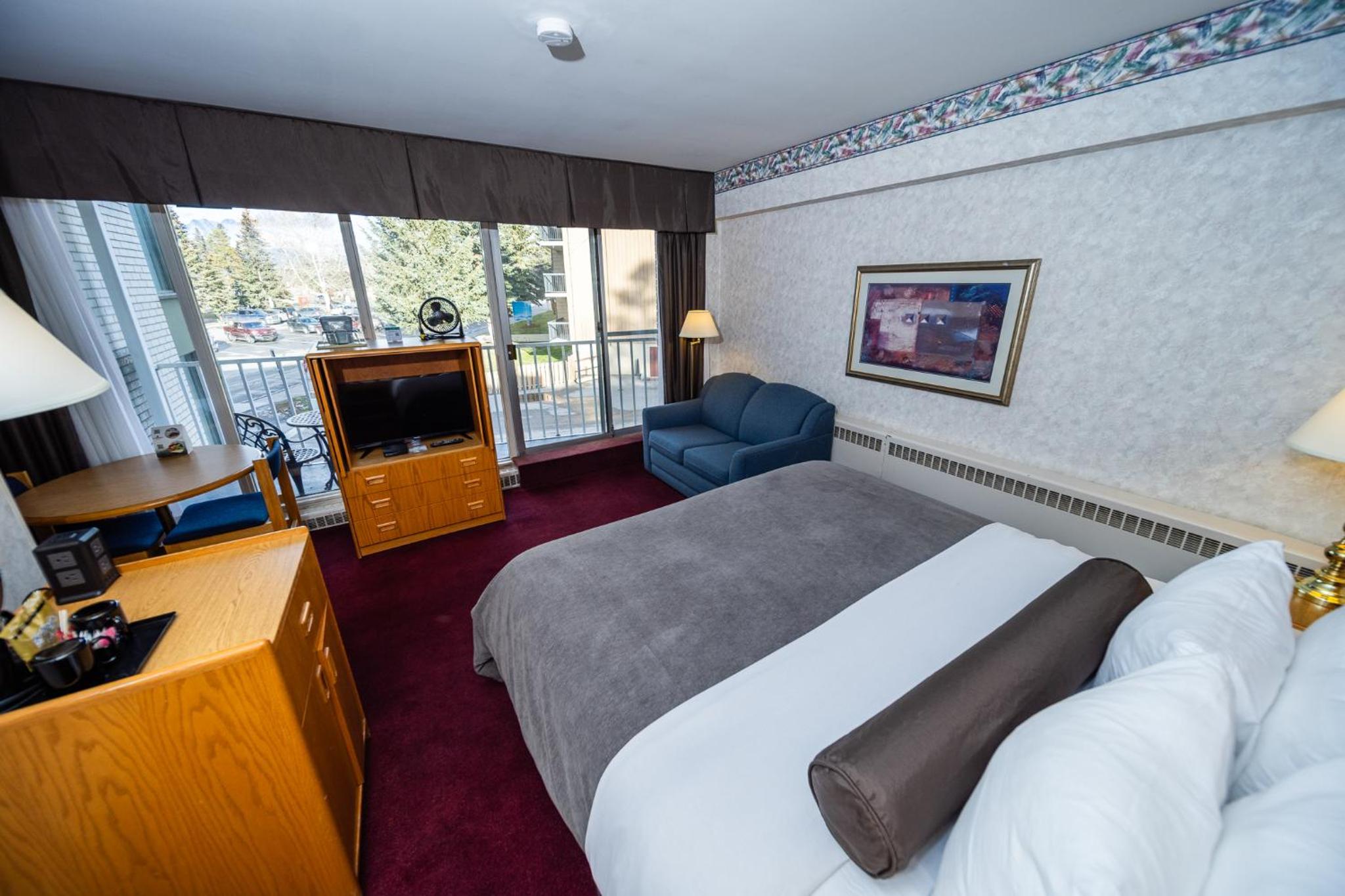 King Room with Mountain View photo 2