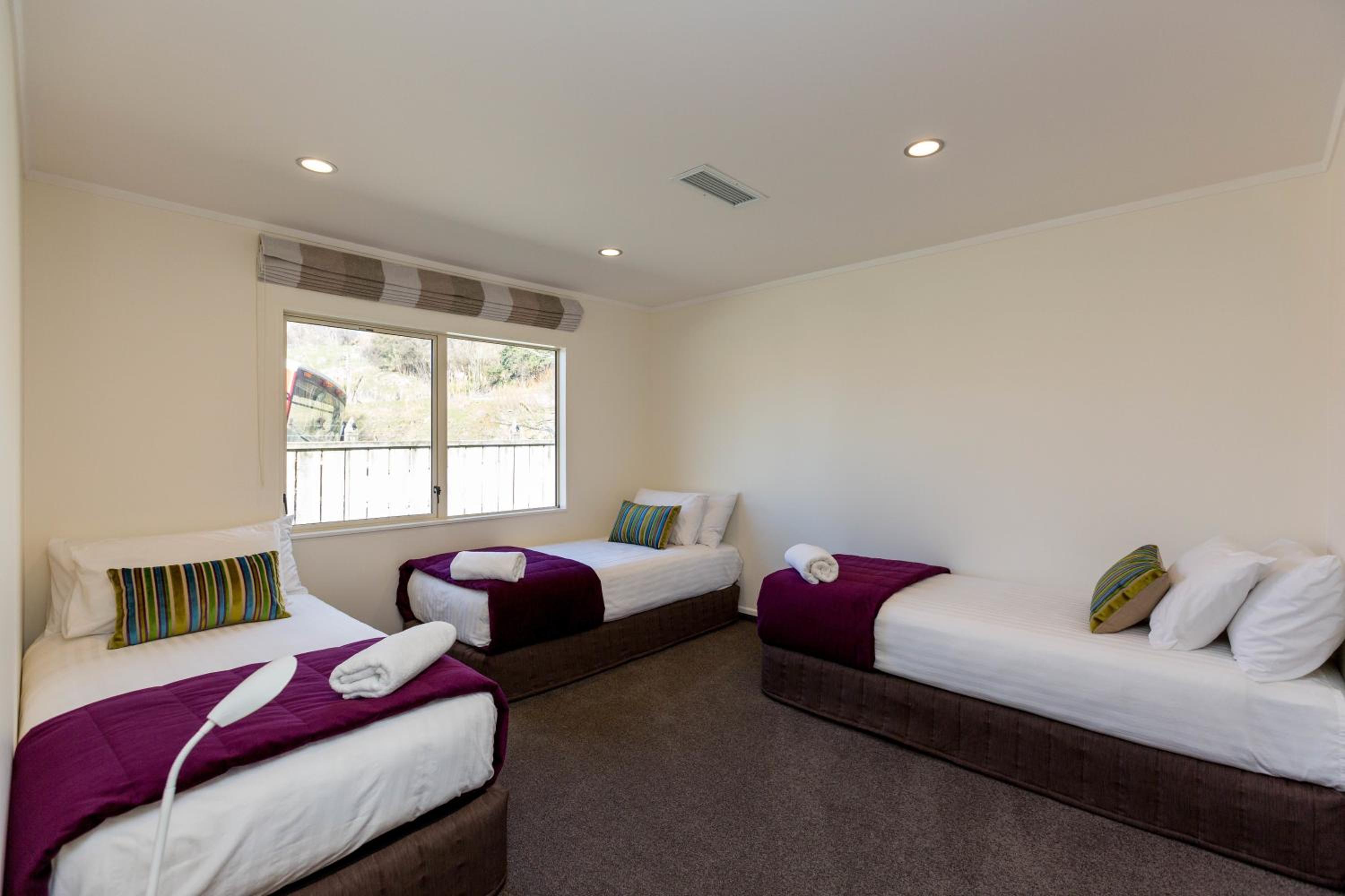 Two-Bedroom Apartment - Photo 2