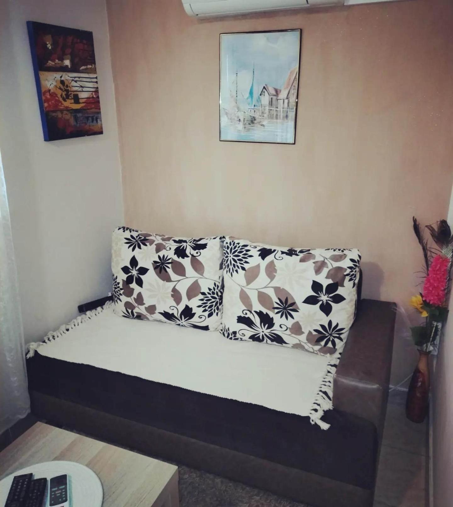 Apartment - Ground Floor photo 3