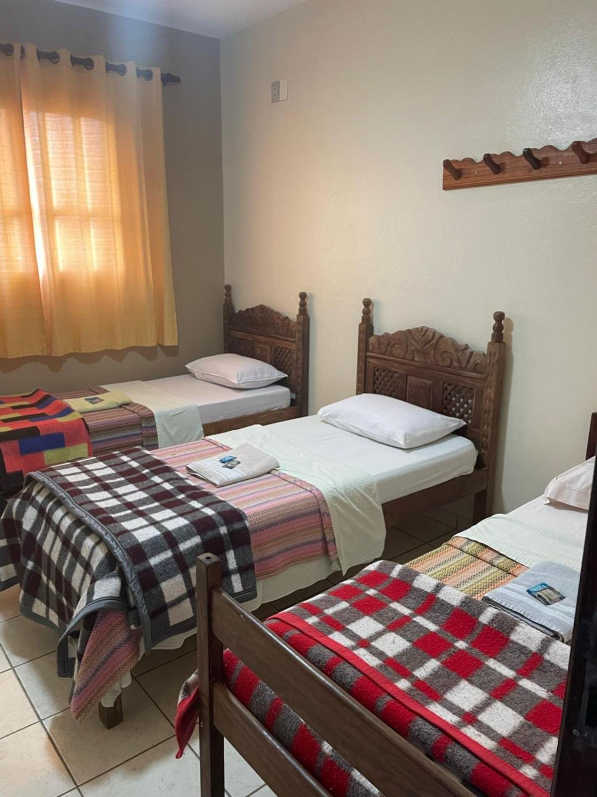Basic Triple Room with Shared Bathroom photo 3