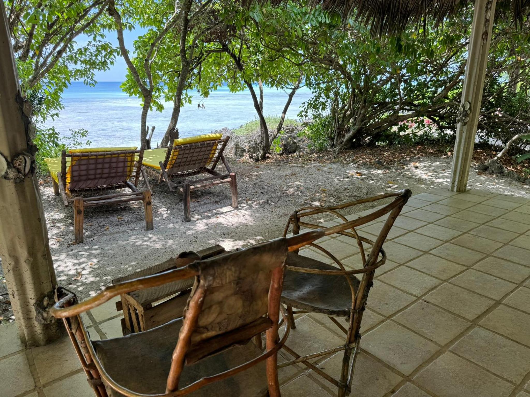 Bungalow - Water Front