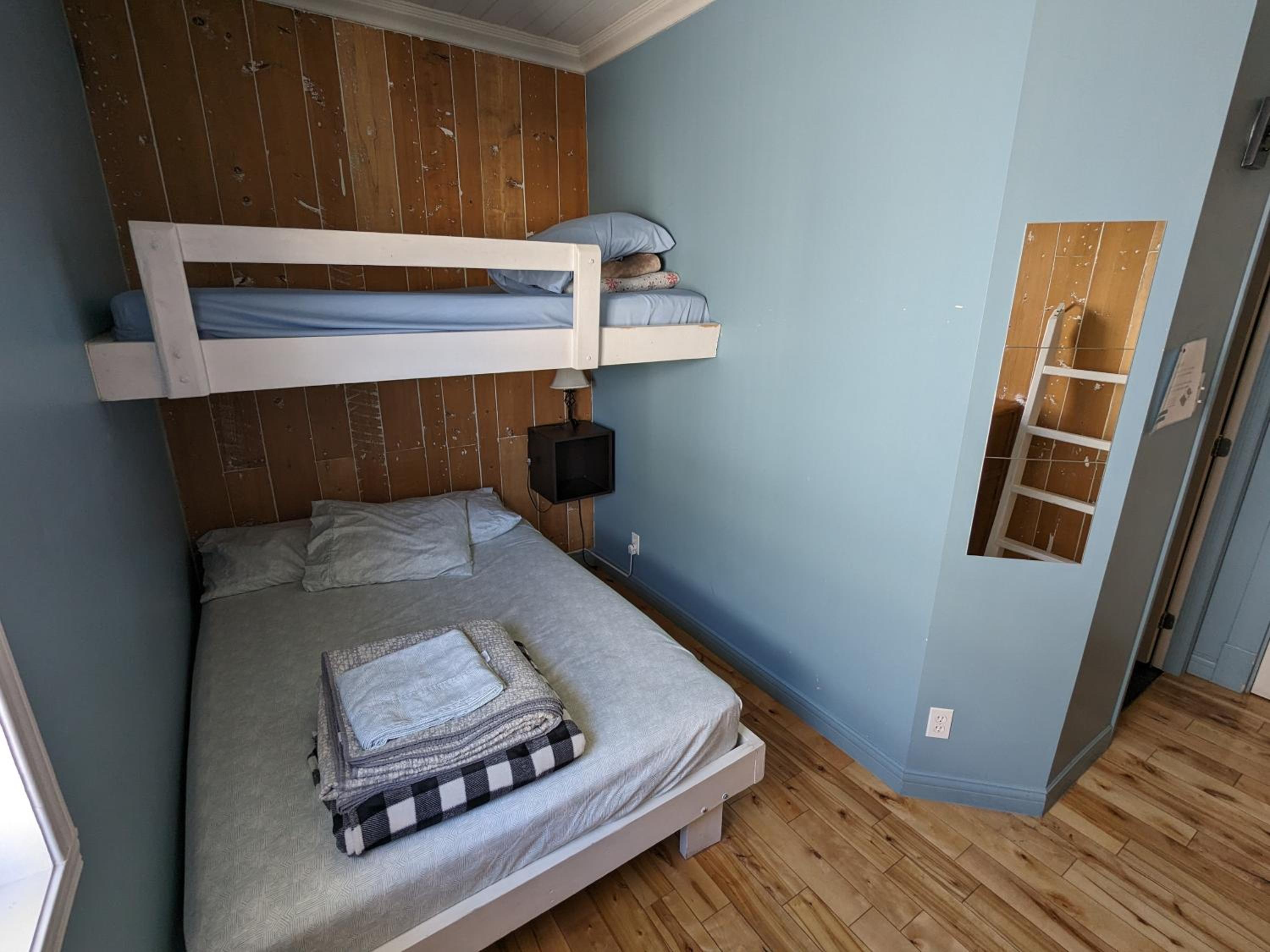 Double Room with Private Bathroom photo 2