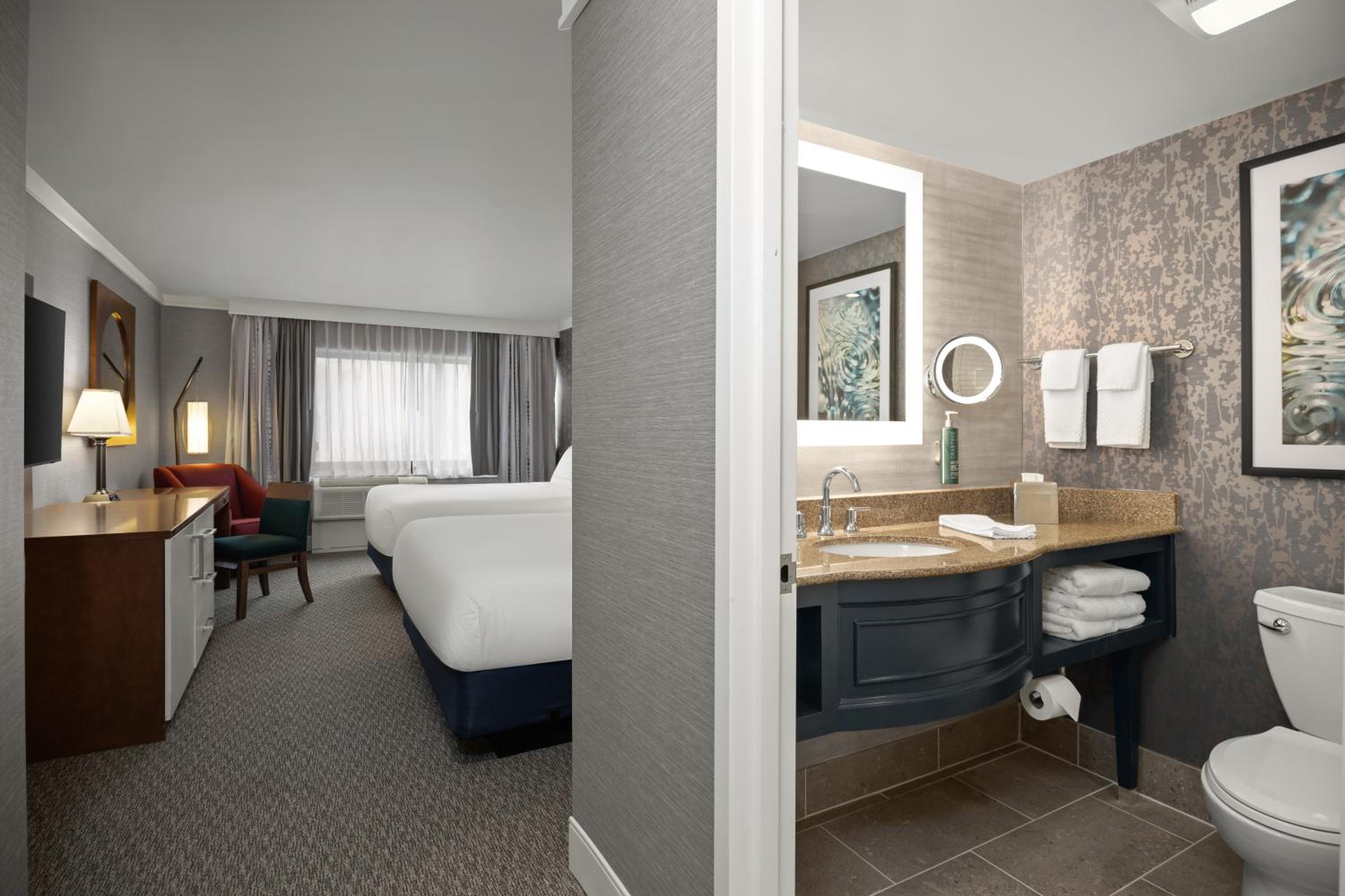 Queen Room with Two Queen Beds - Photo 1