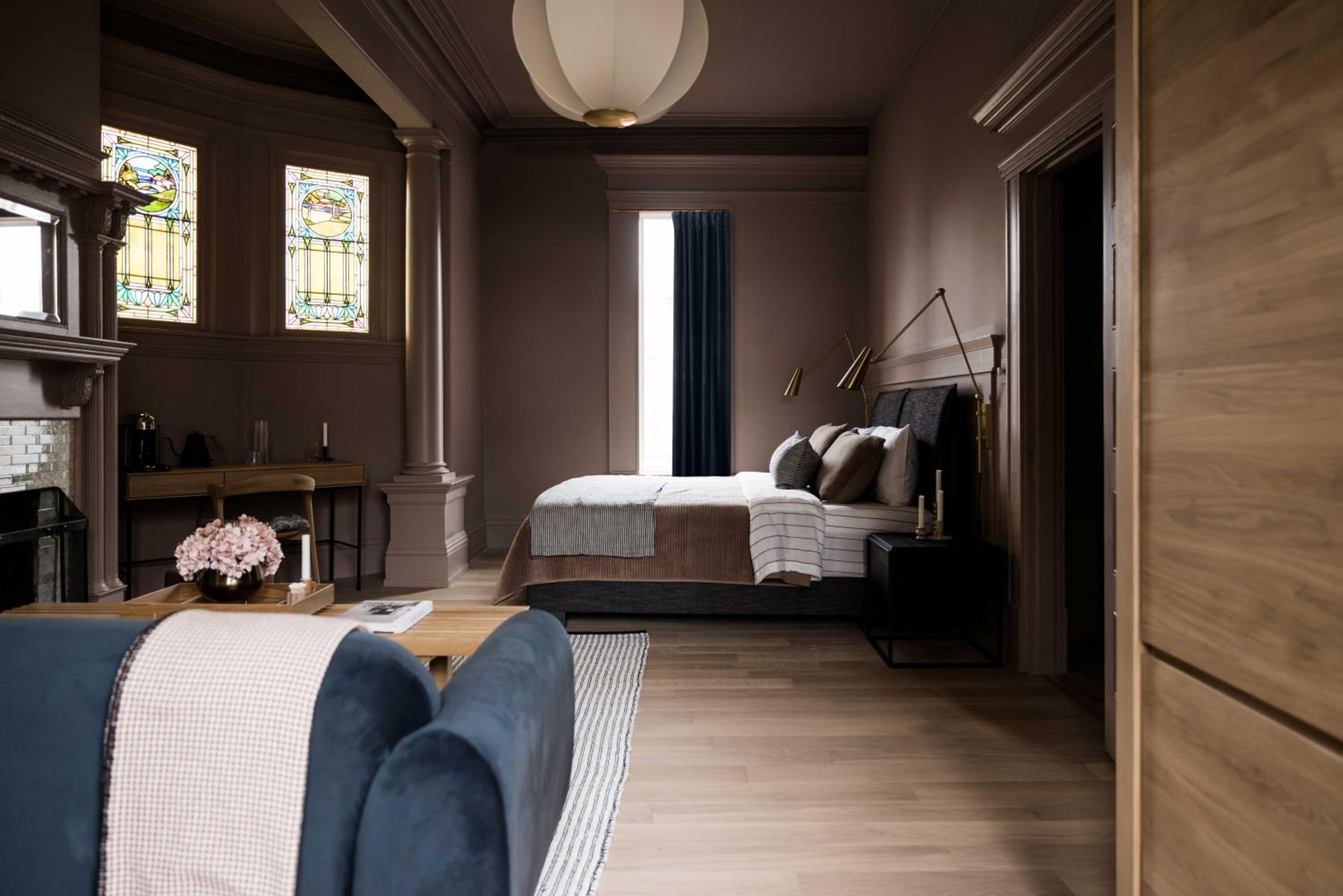 Deluxe King Suite