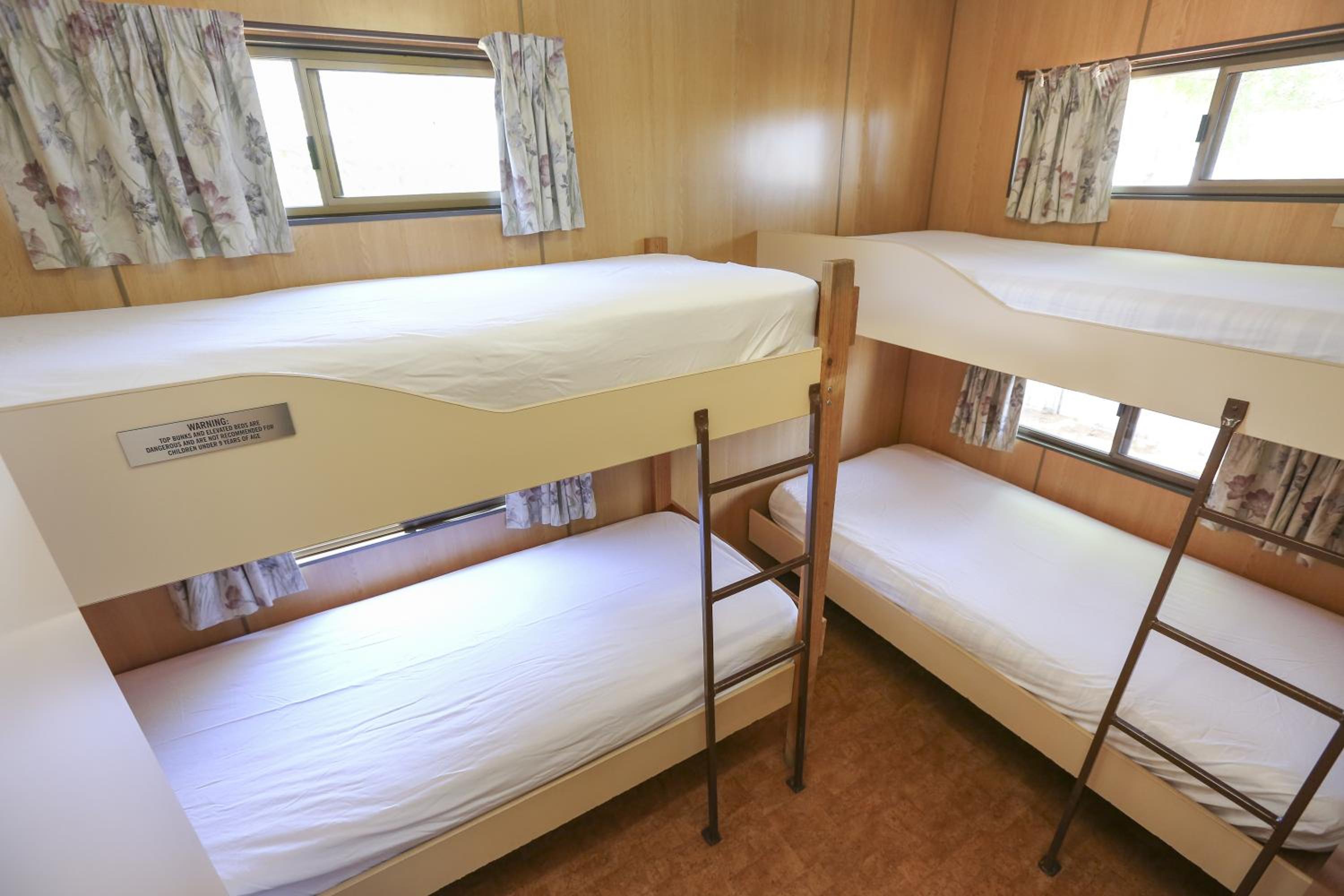 Holiday Unit photo 1