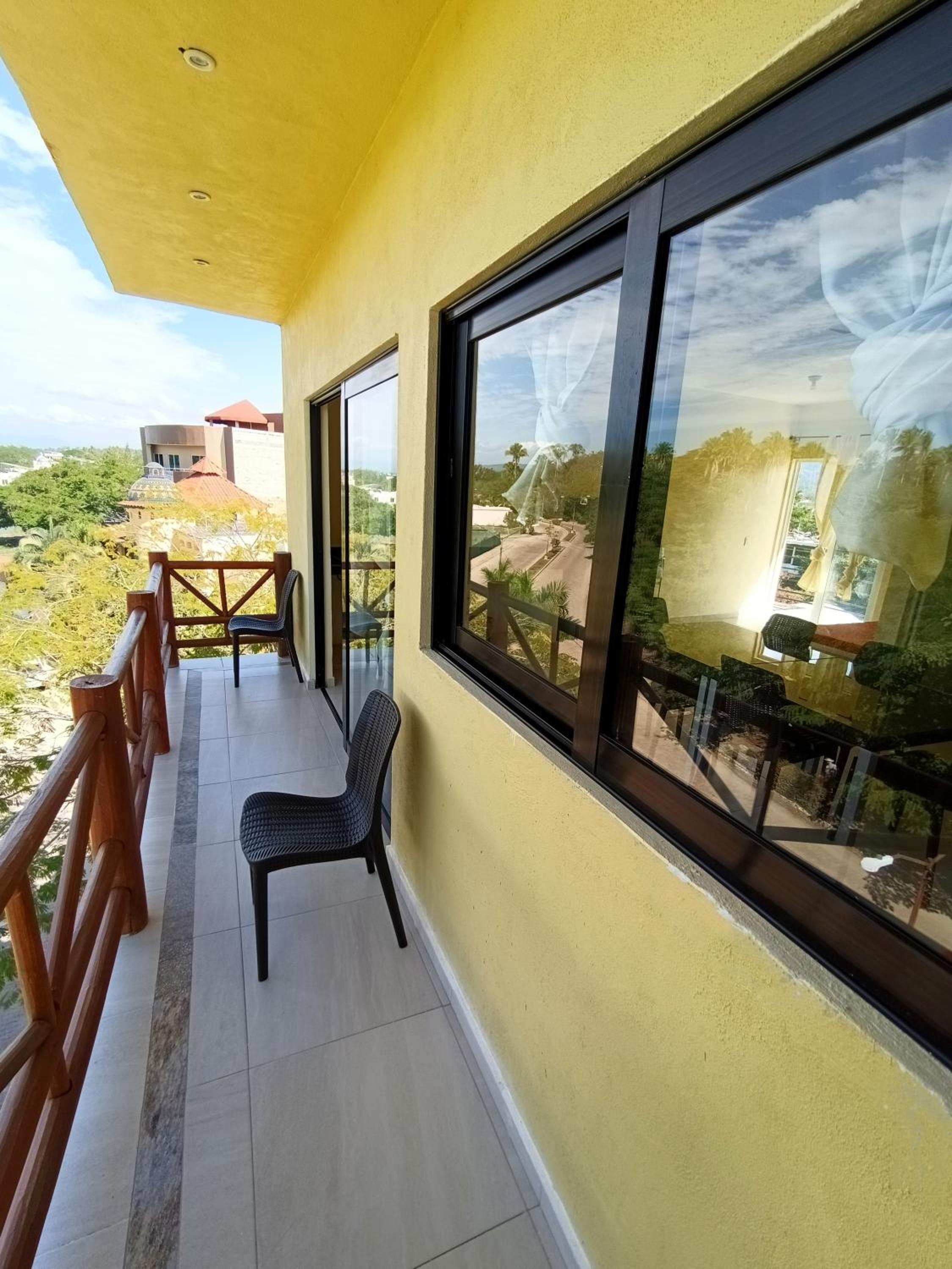 Two-Bedroom Villa - Photo 4