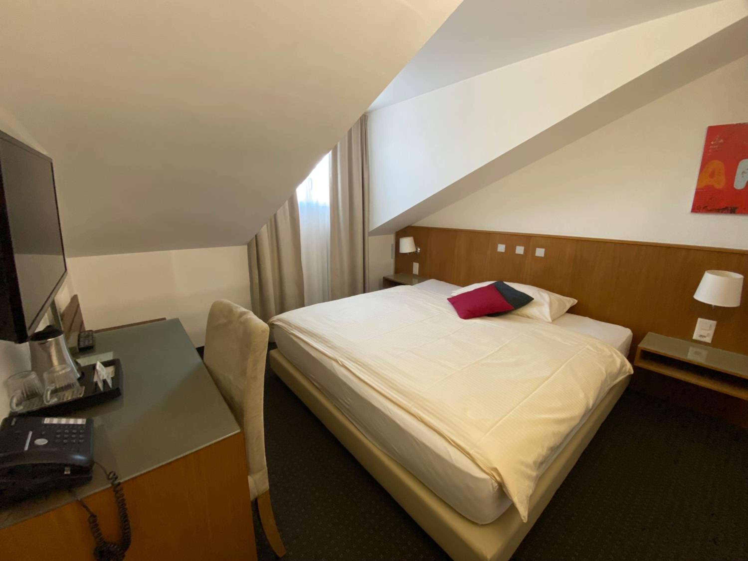 Basic Single Room