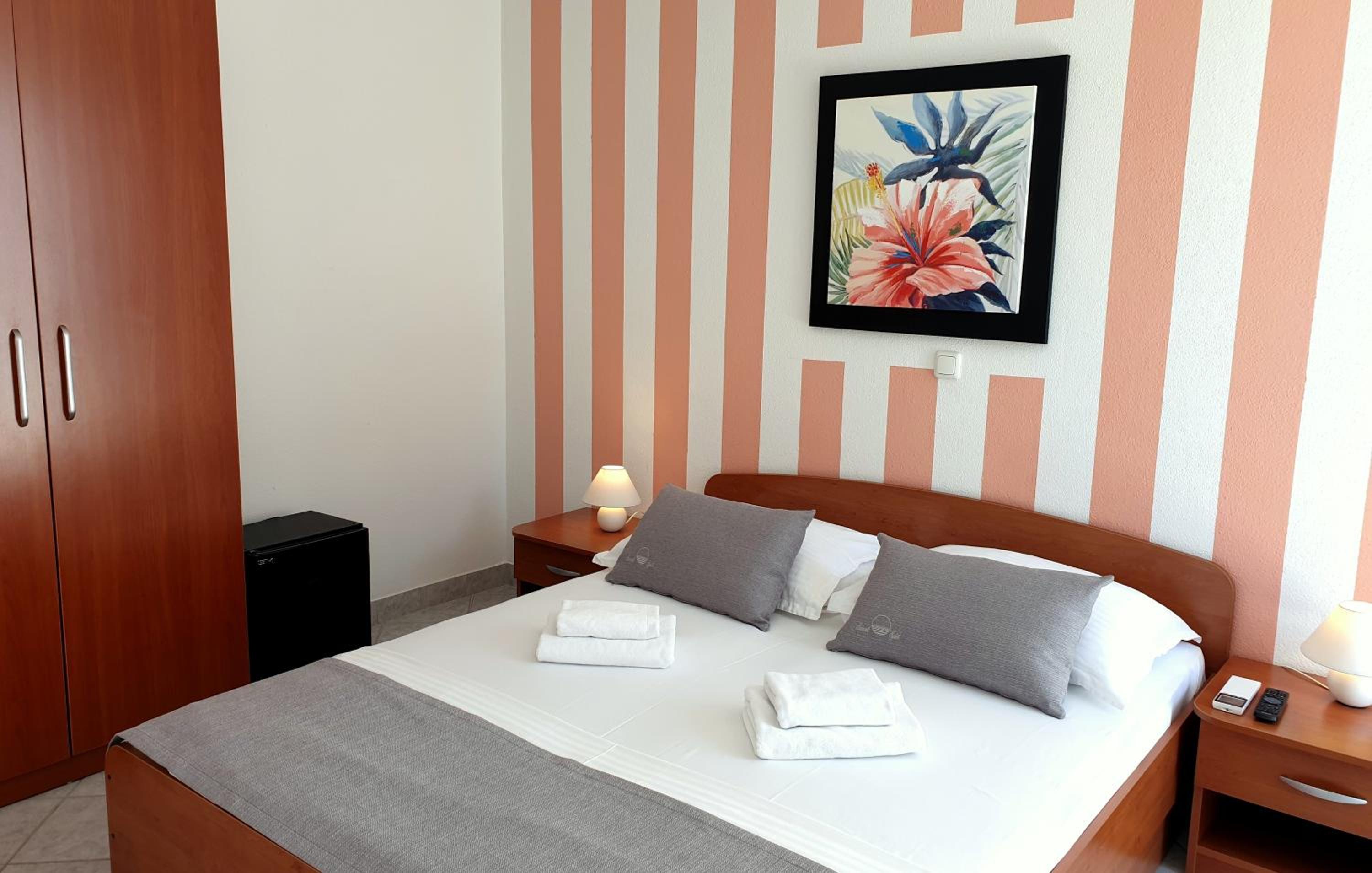 Quadruple Room with Sea View photo 3