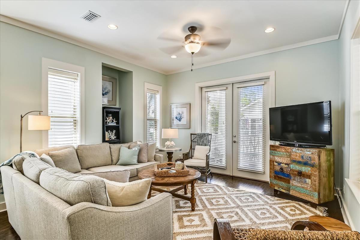 Four-Bedroom House photo 1