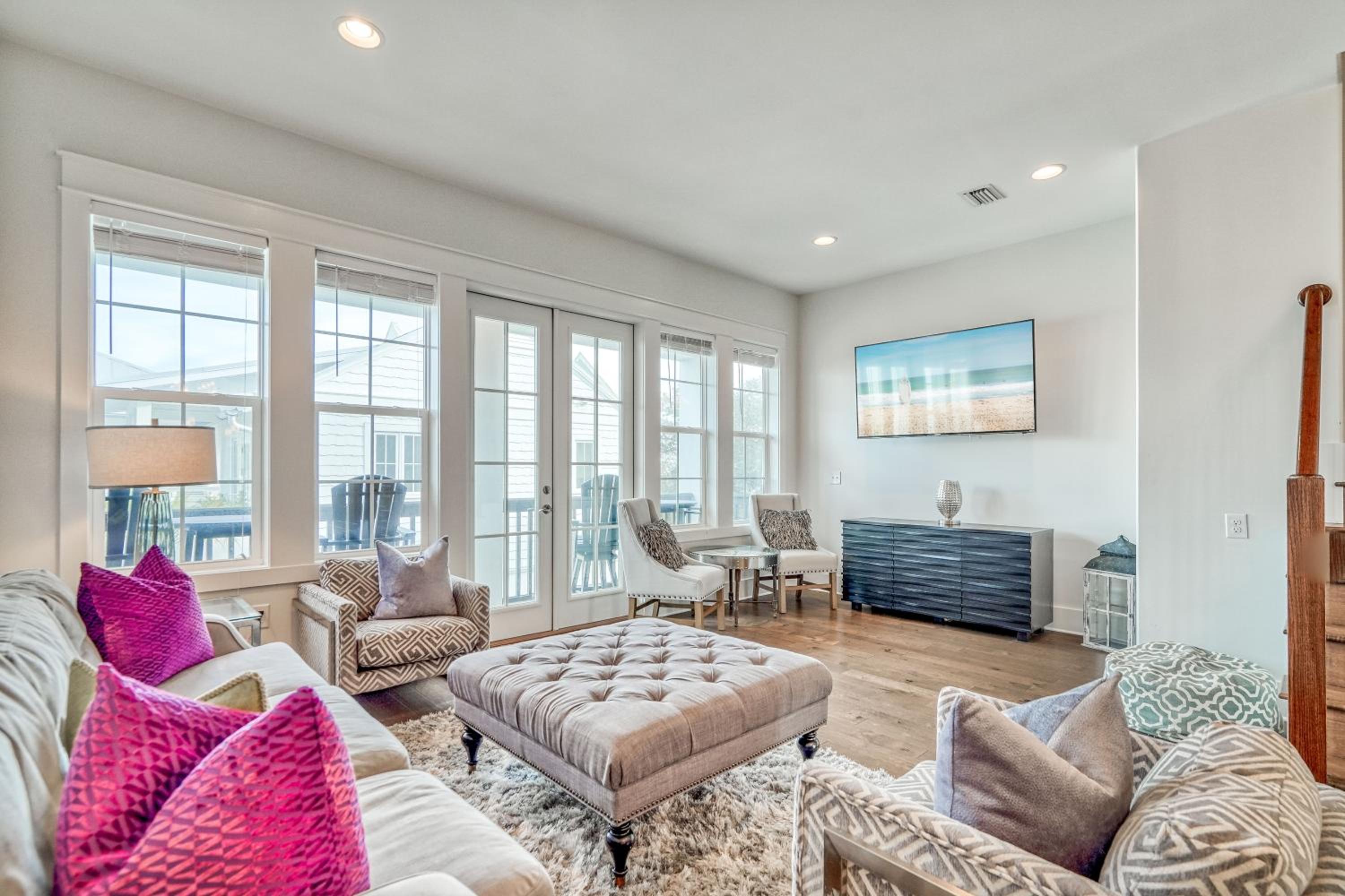 Five-Bedroom House photo 1