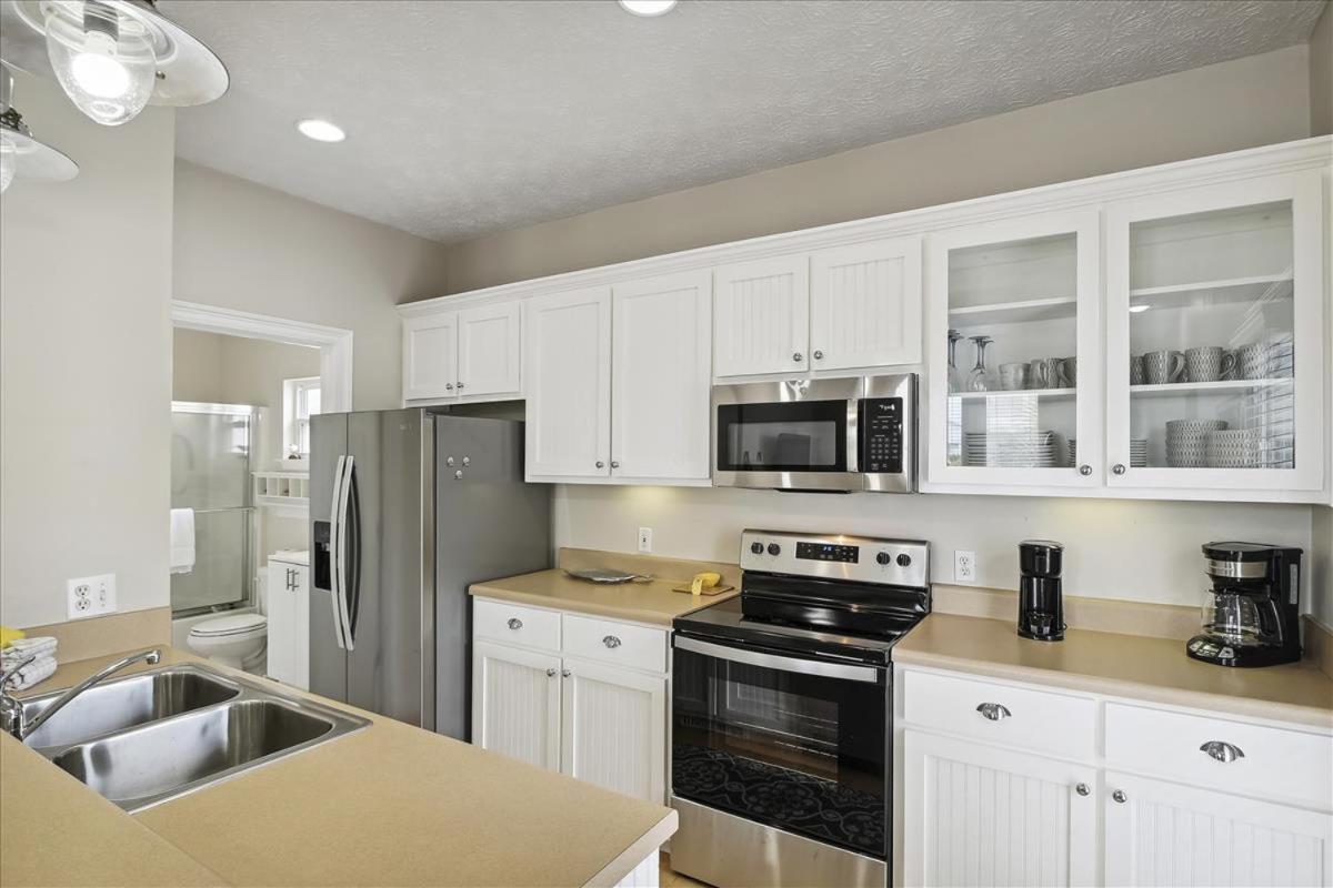 Four-Bedroom House photo 3