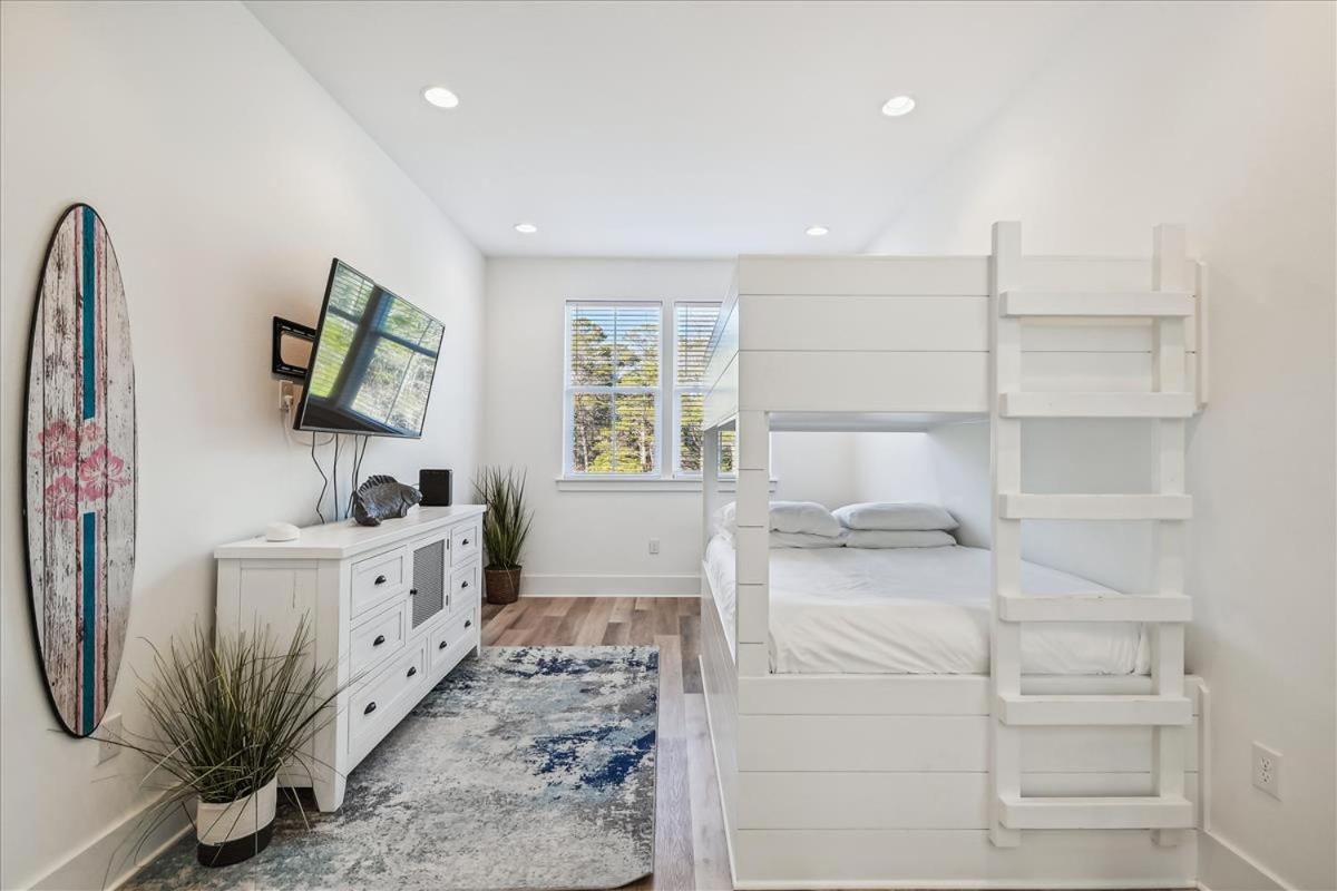 Four-Bedroom Holiday Home photo 2
