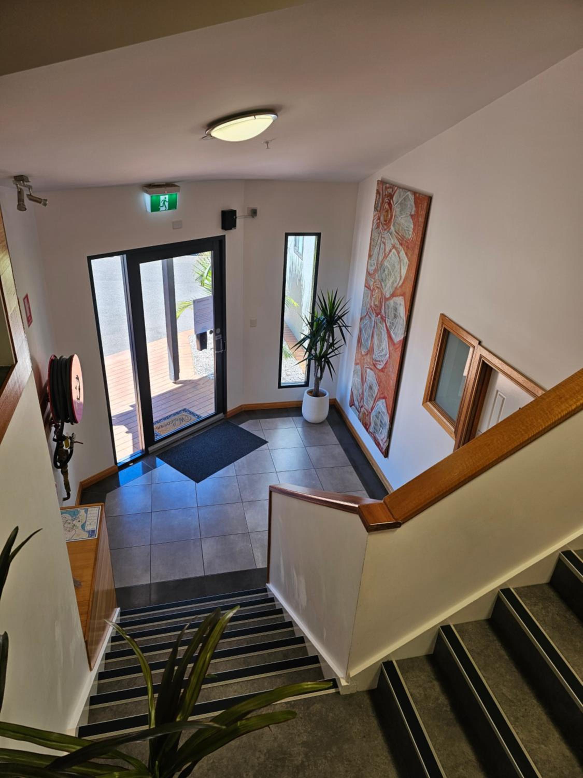 Two-Bedroom Apartment - No 3. photo 3