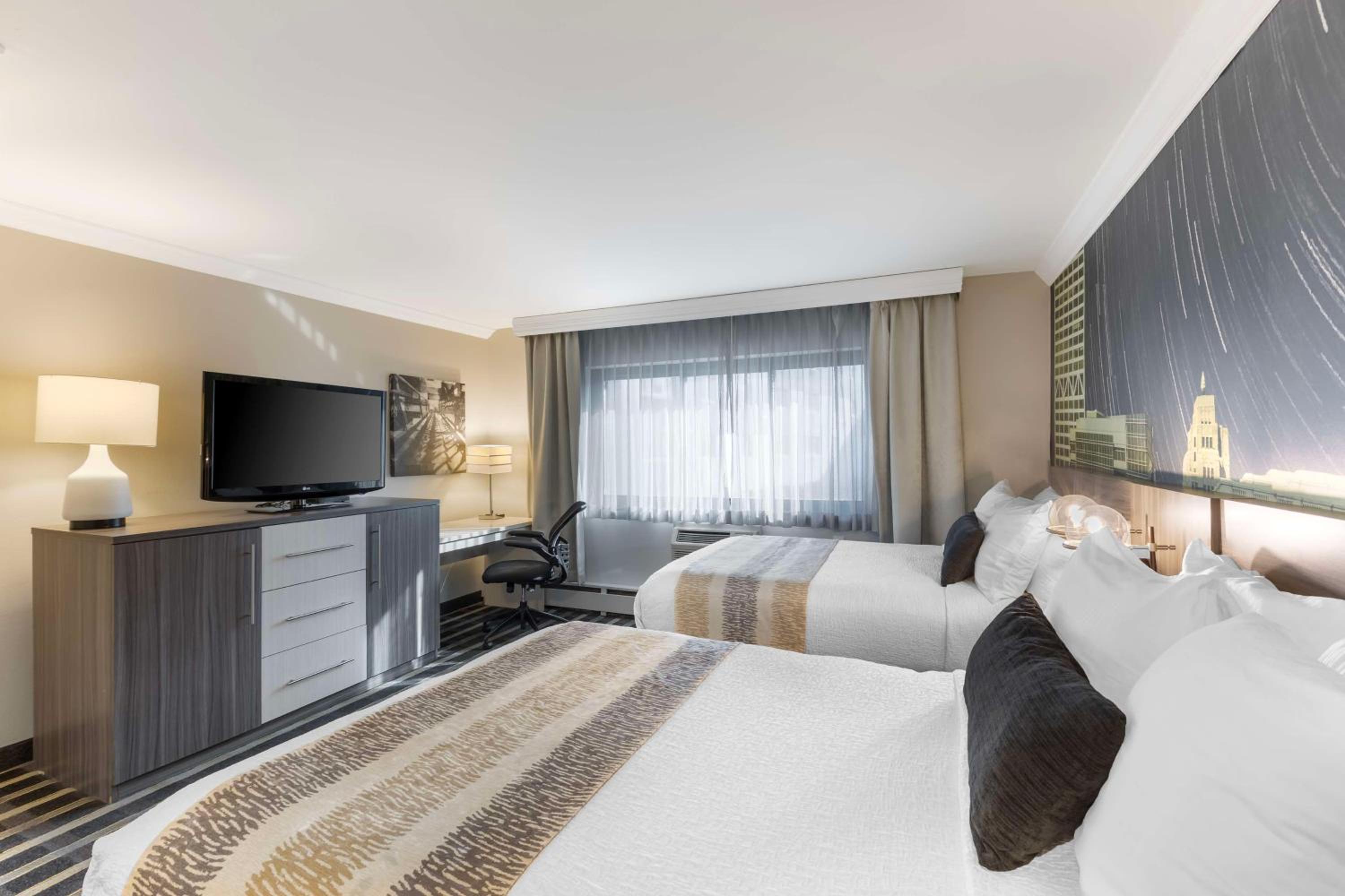 Double Room with Two Double Beds with Spa Bath photo 1