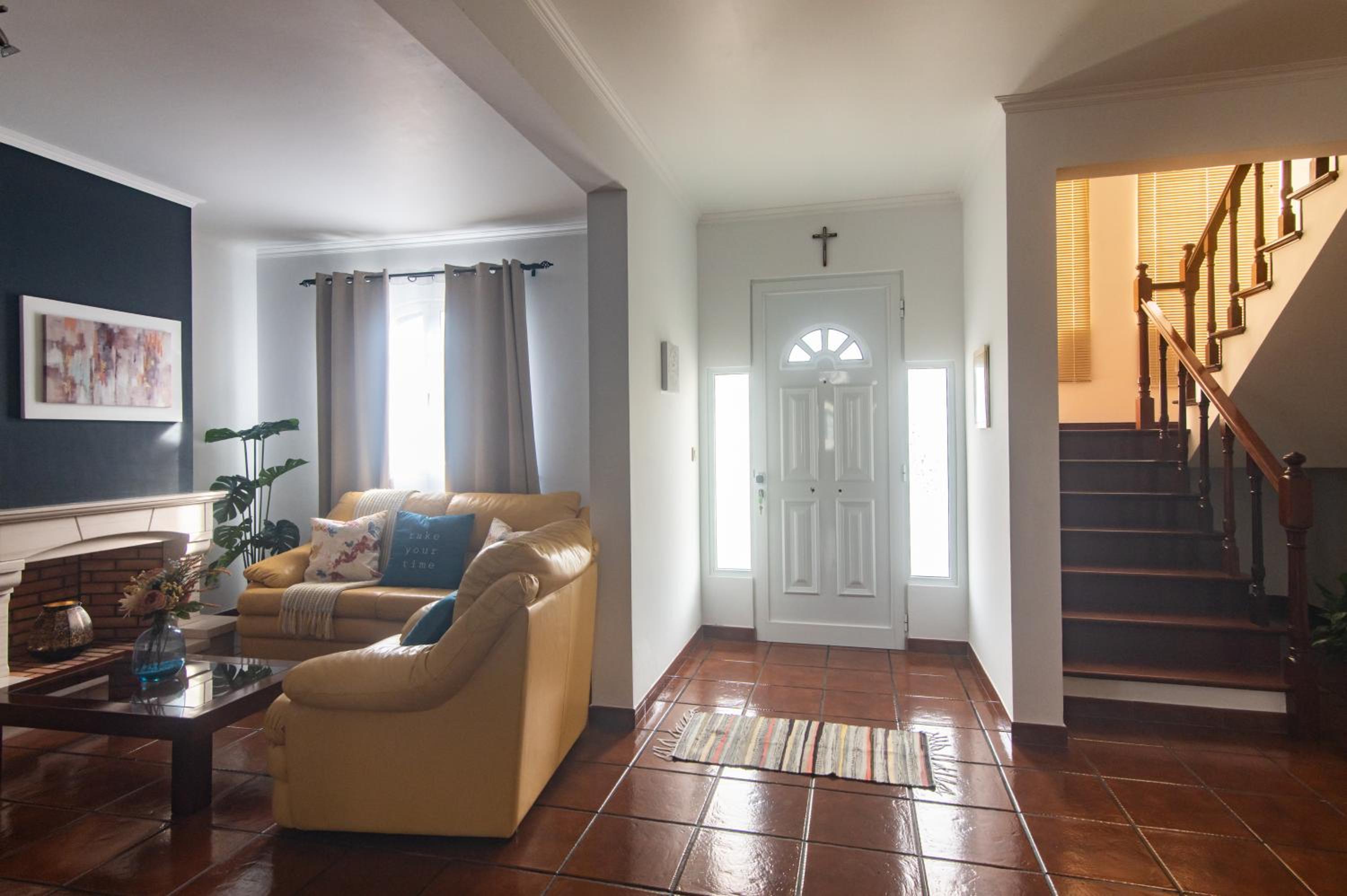Three-Bedroom House photo 2