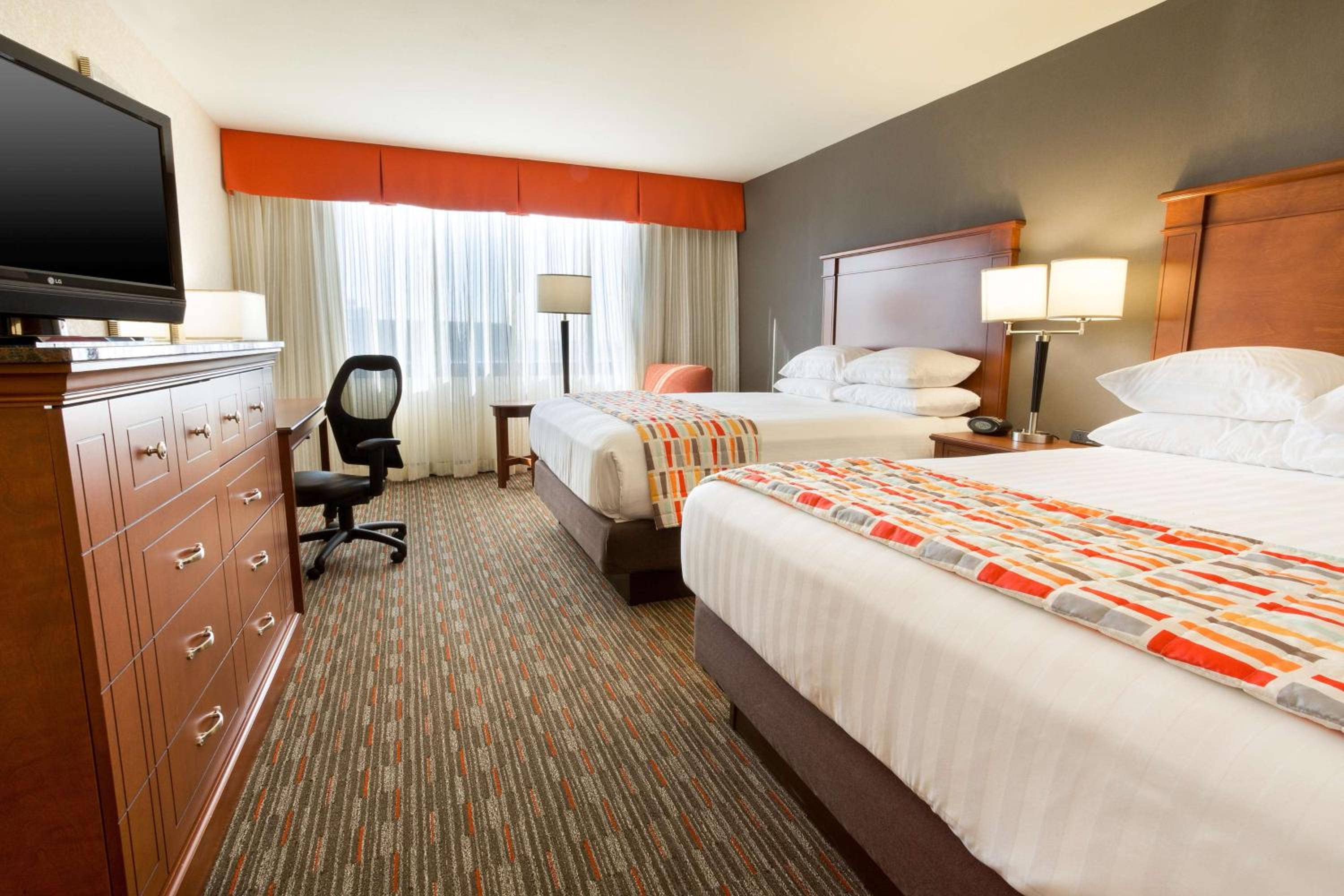 Deluxe Queen Room with Two Queen Beds