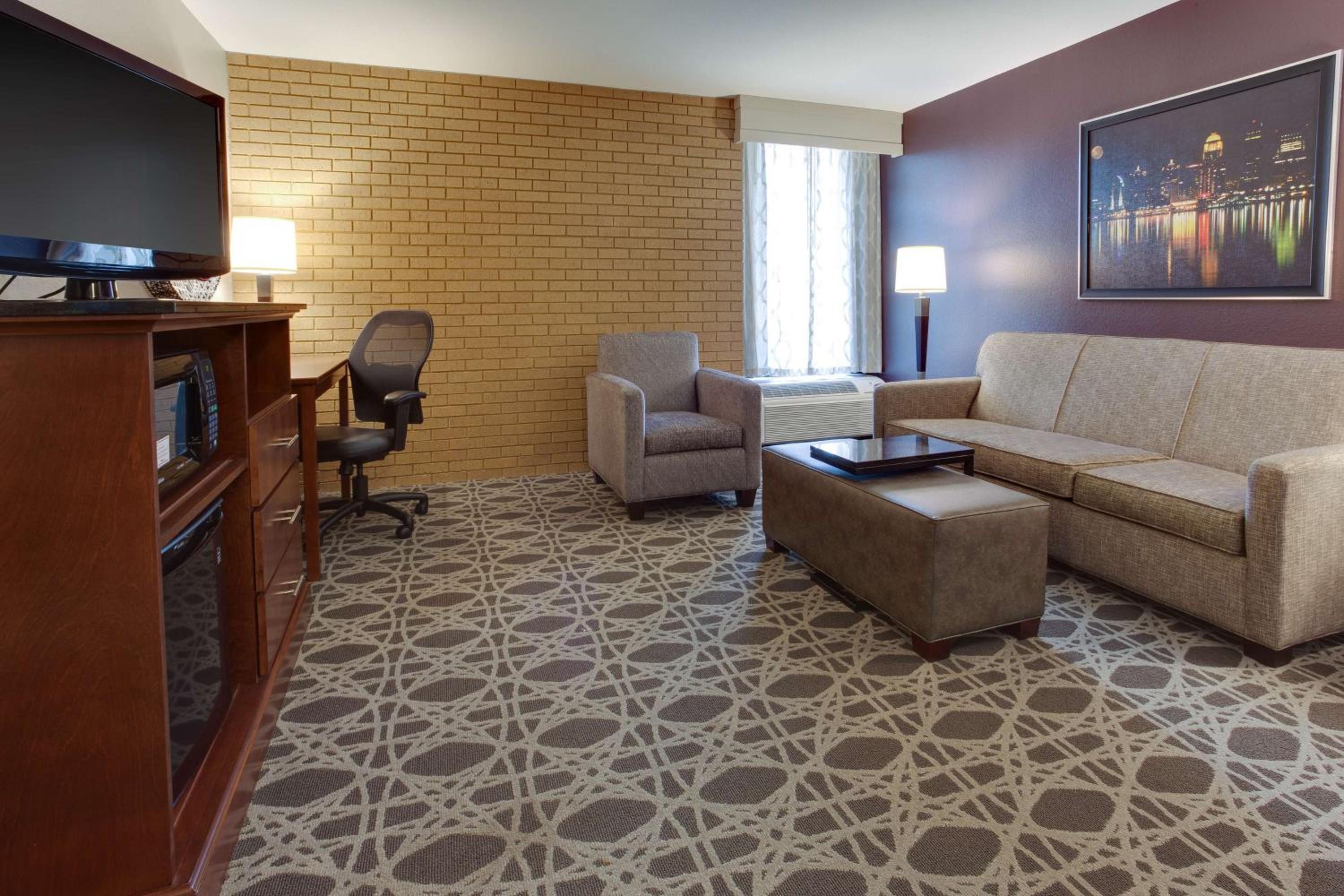 King Suite with Sofa Bed photo 1