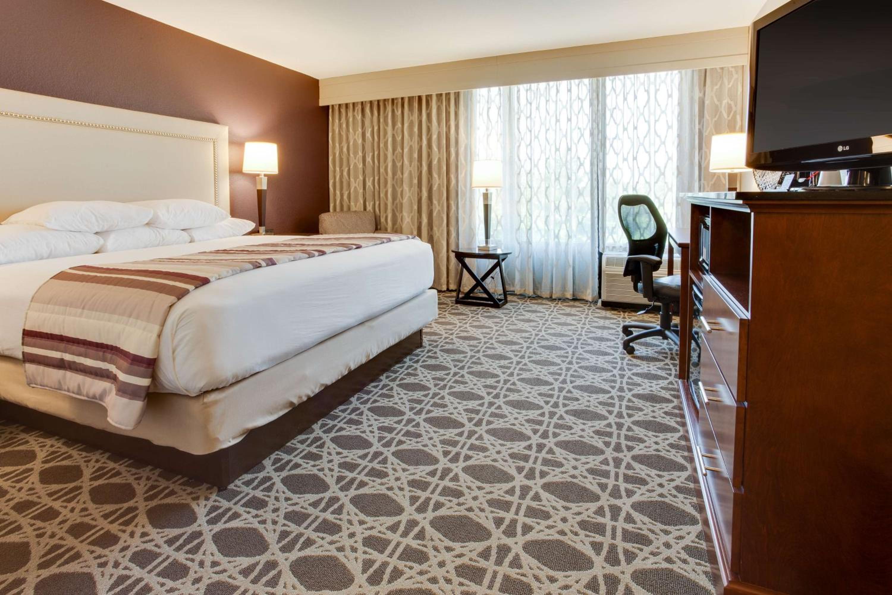 Superior King Room - Photo 1