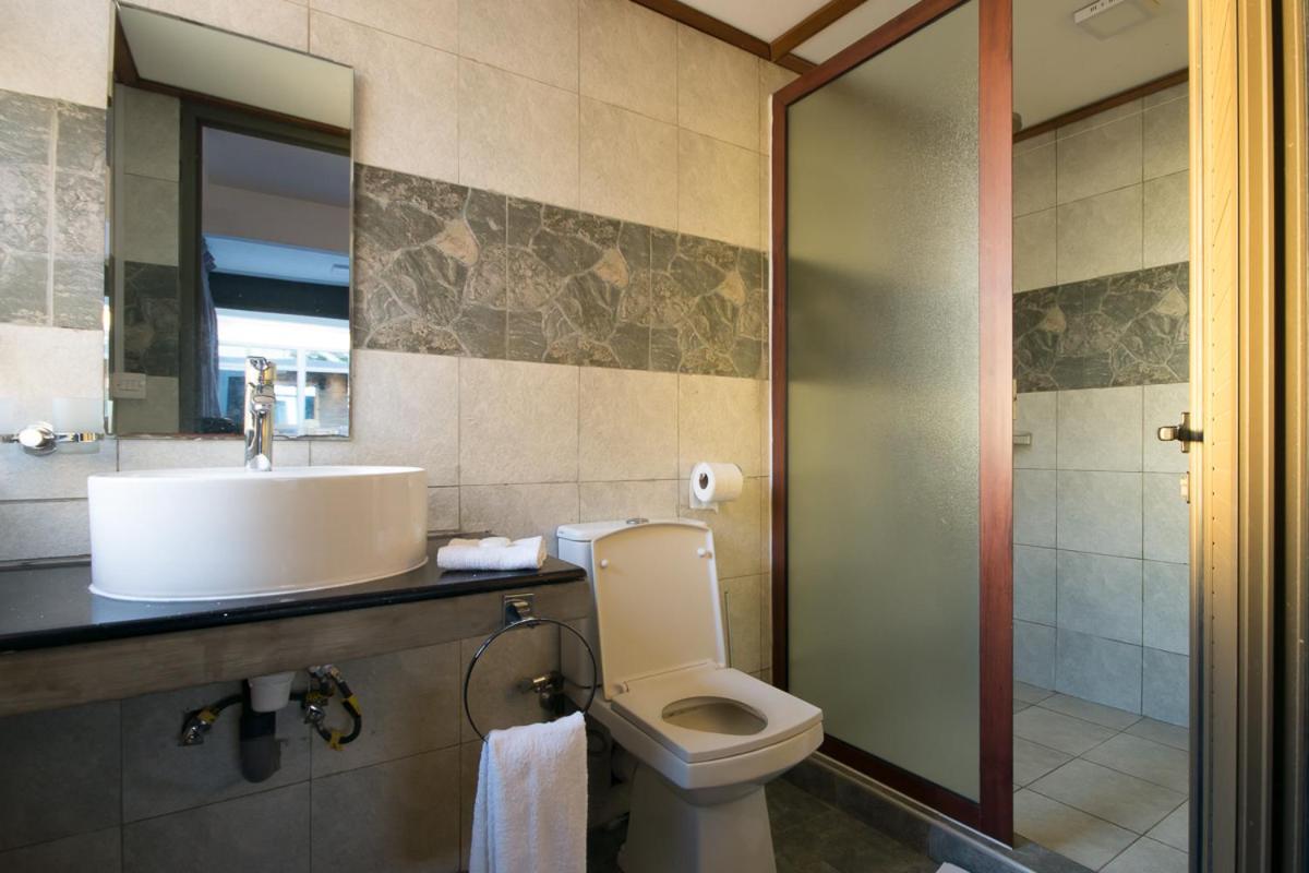 Double Room with Pool View photo 3