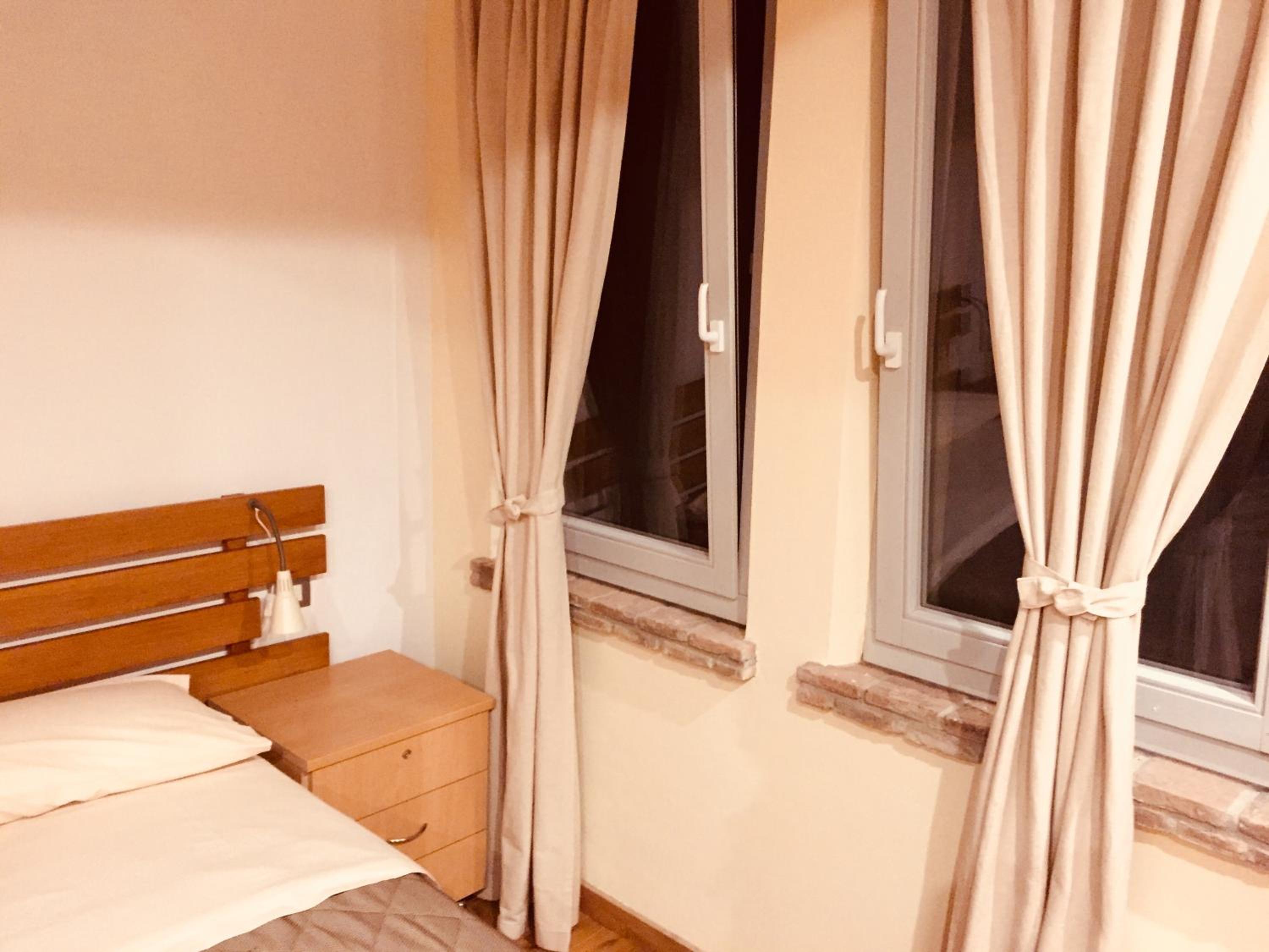 Large Double Room photo 2