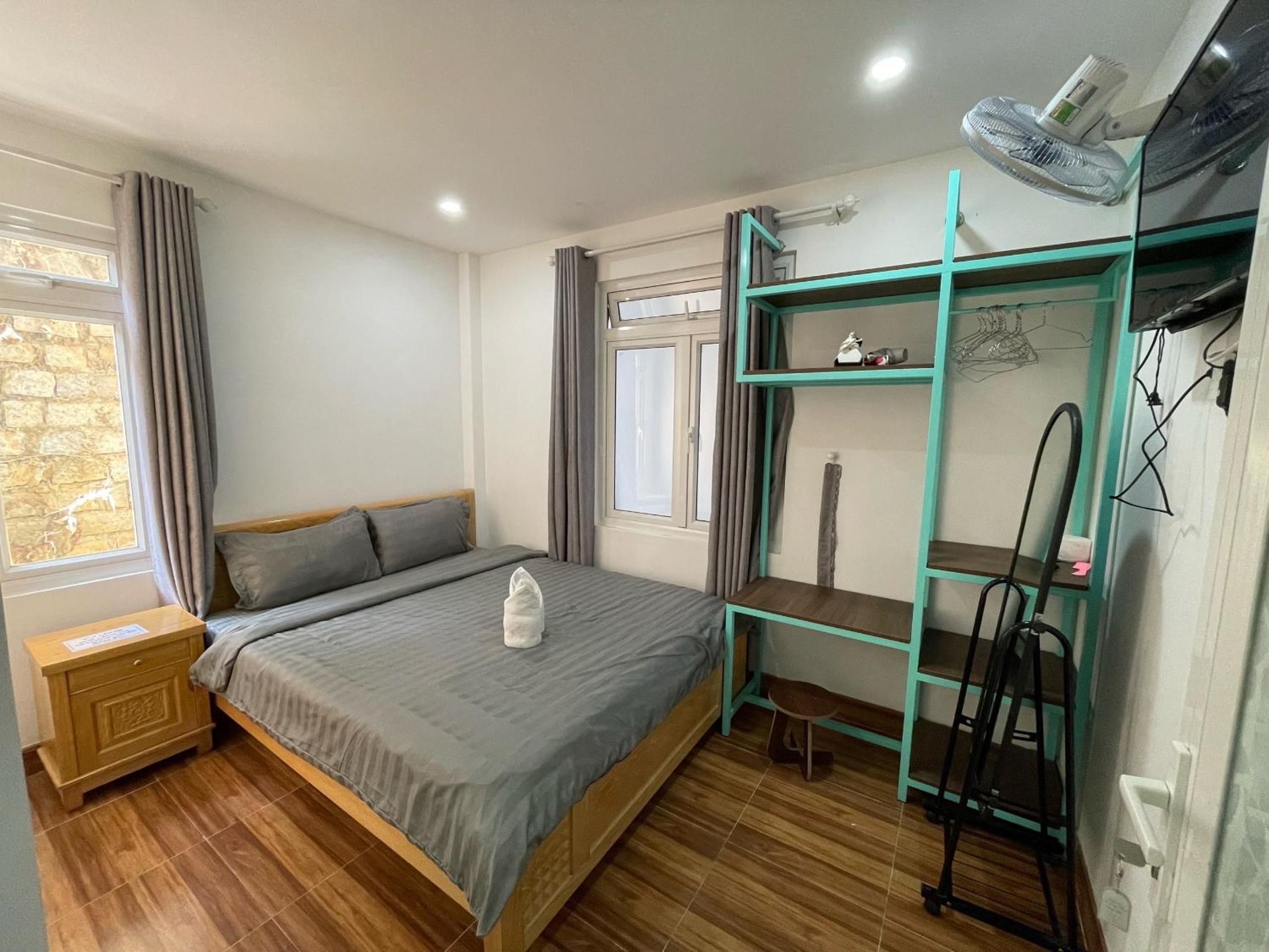 Queen Room - Photo 5