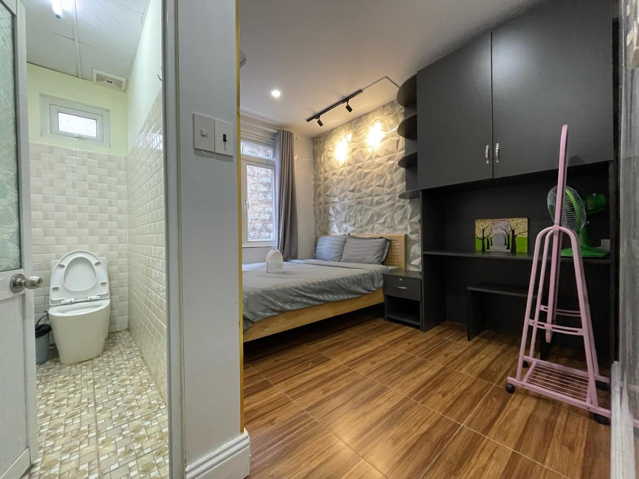 Queen Room - Photo 4